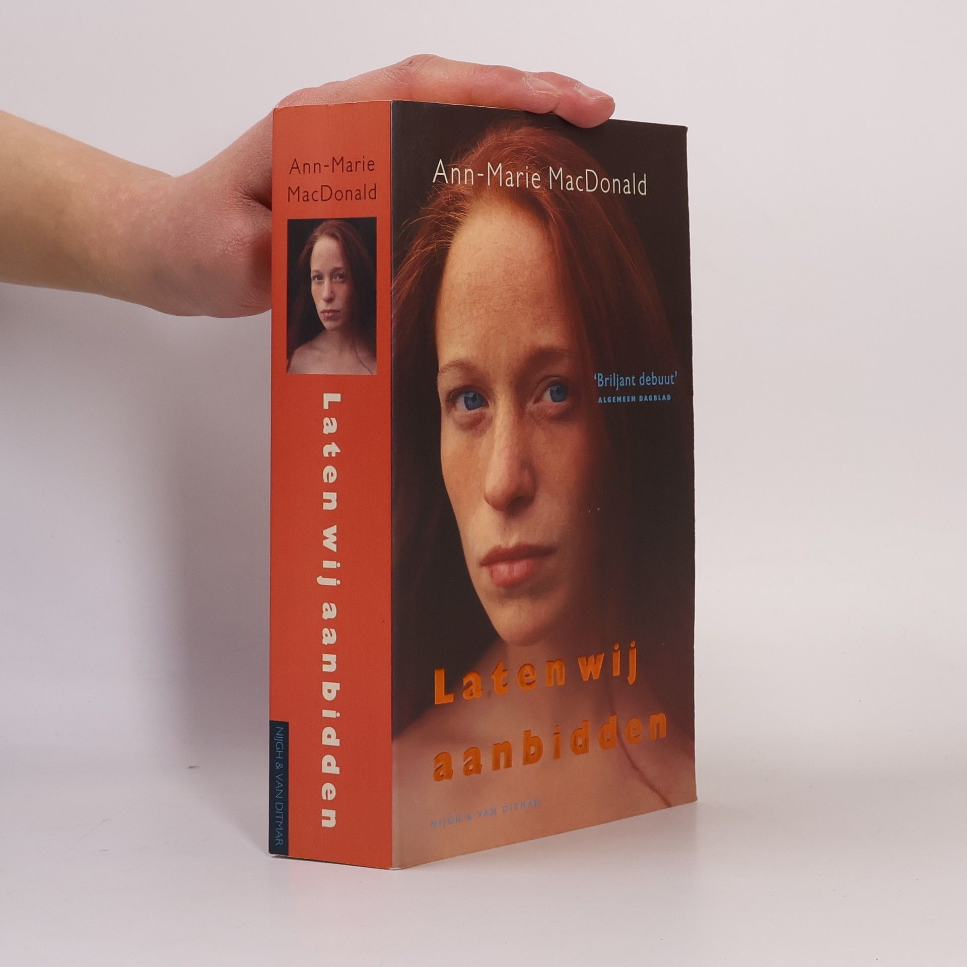 Ann-Marie MacDonald Laten wij aanbidden