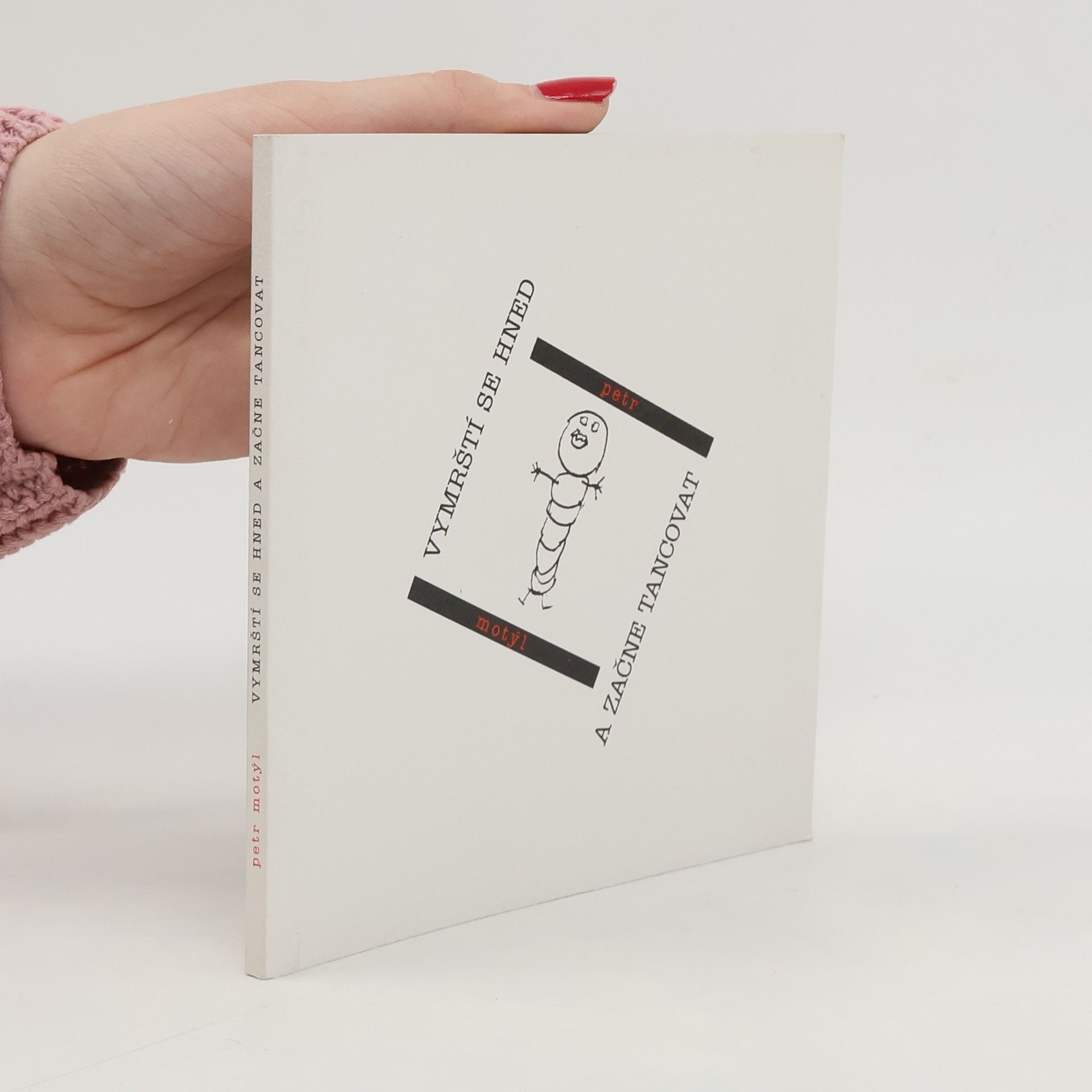 Vymrští se hned a začne tancovat