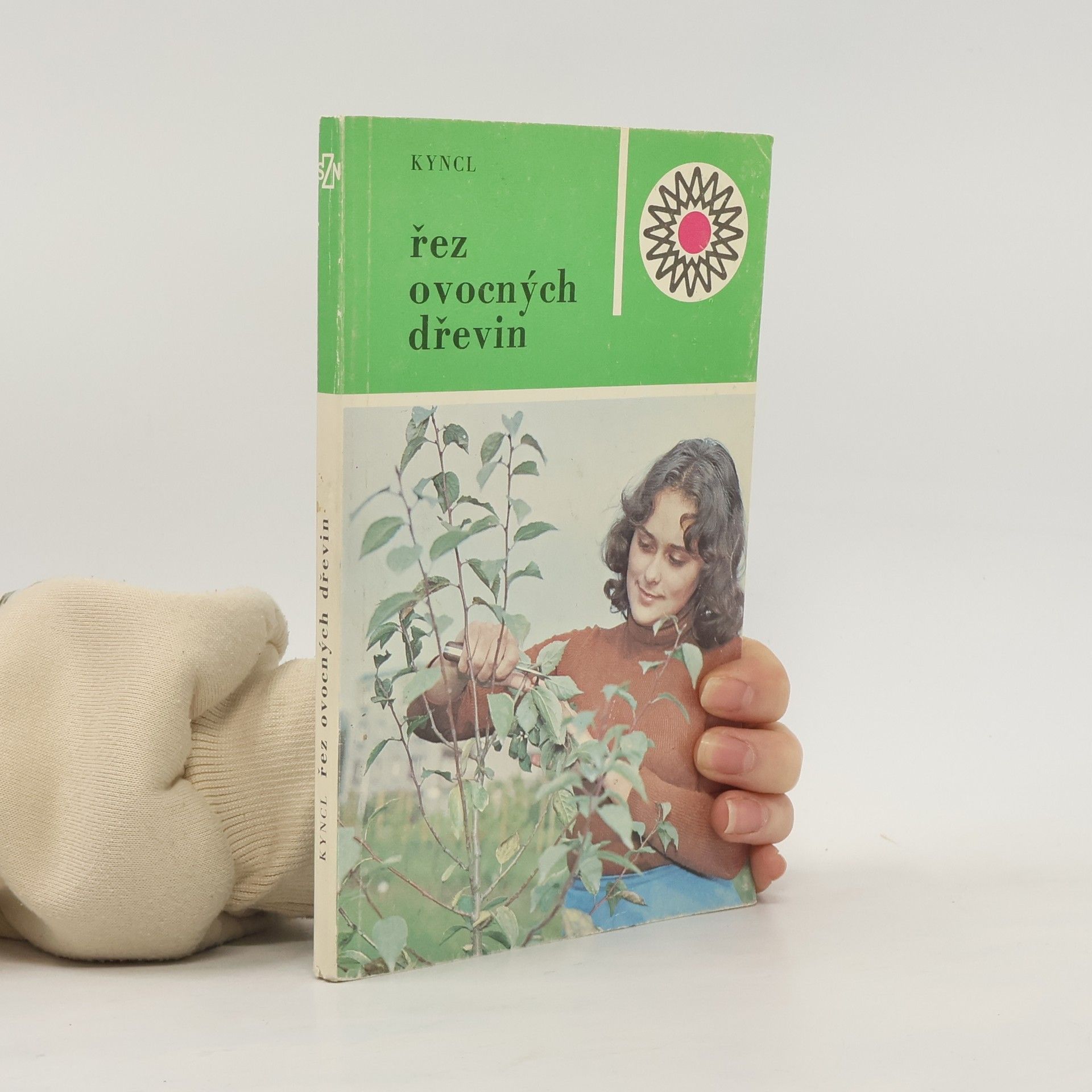 František Kyncl Řez ovocných dřevin