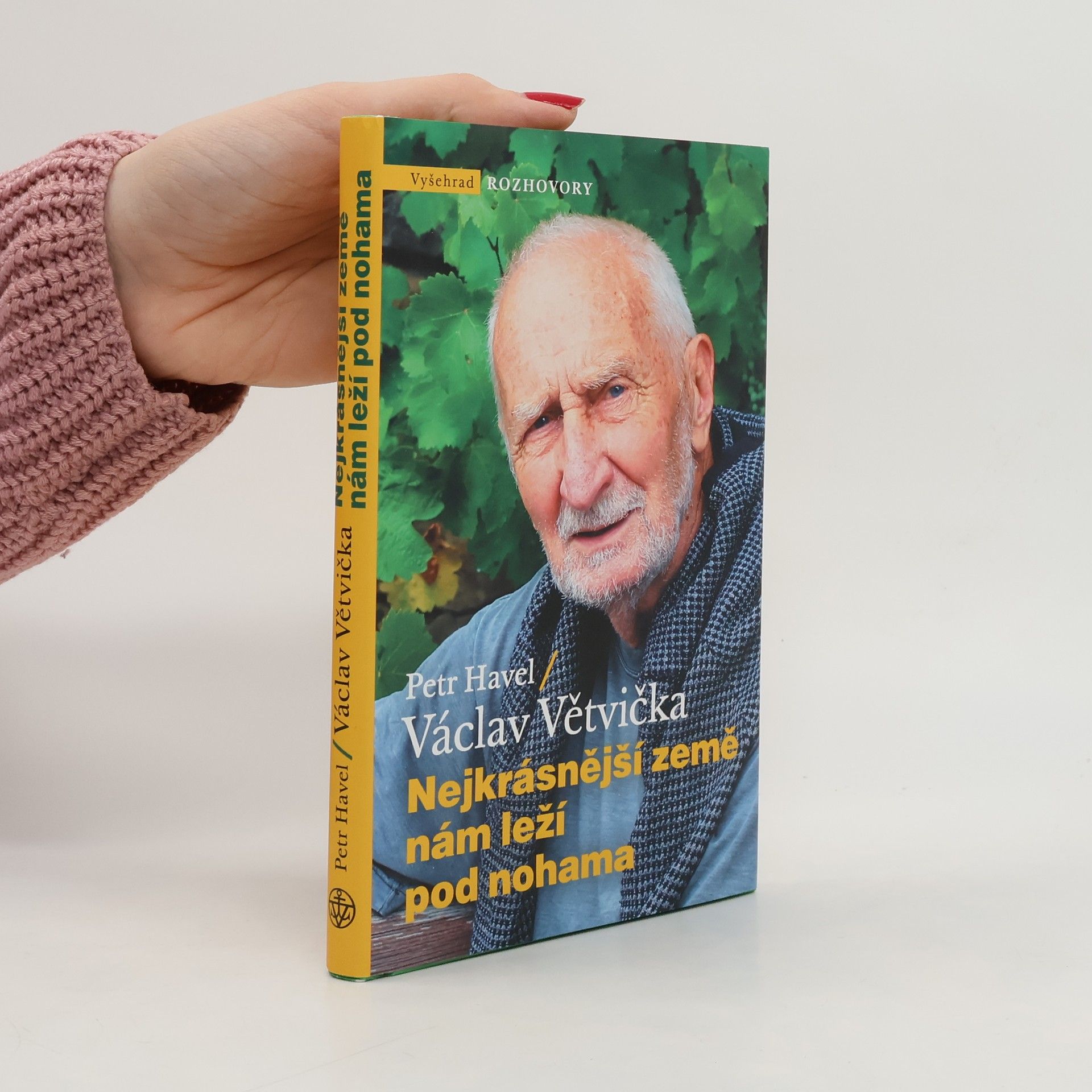 Václav Větvička Nejkrásnější země nám leží pod nohama