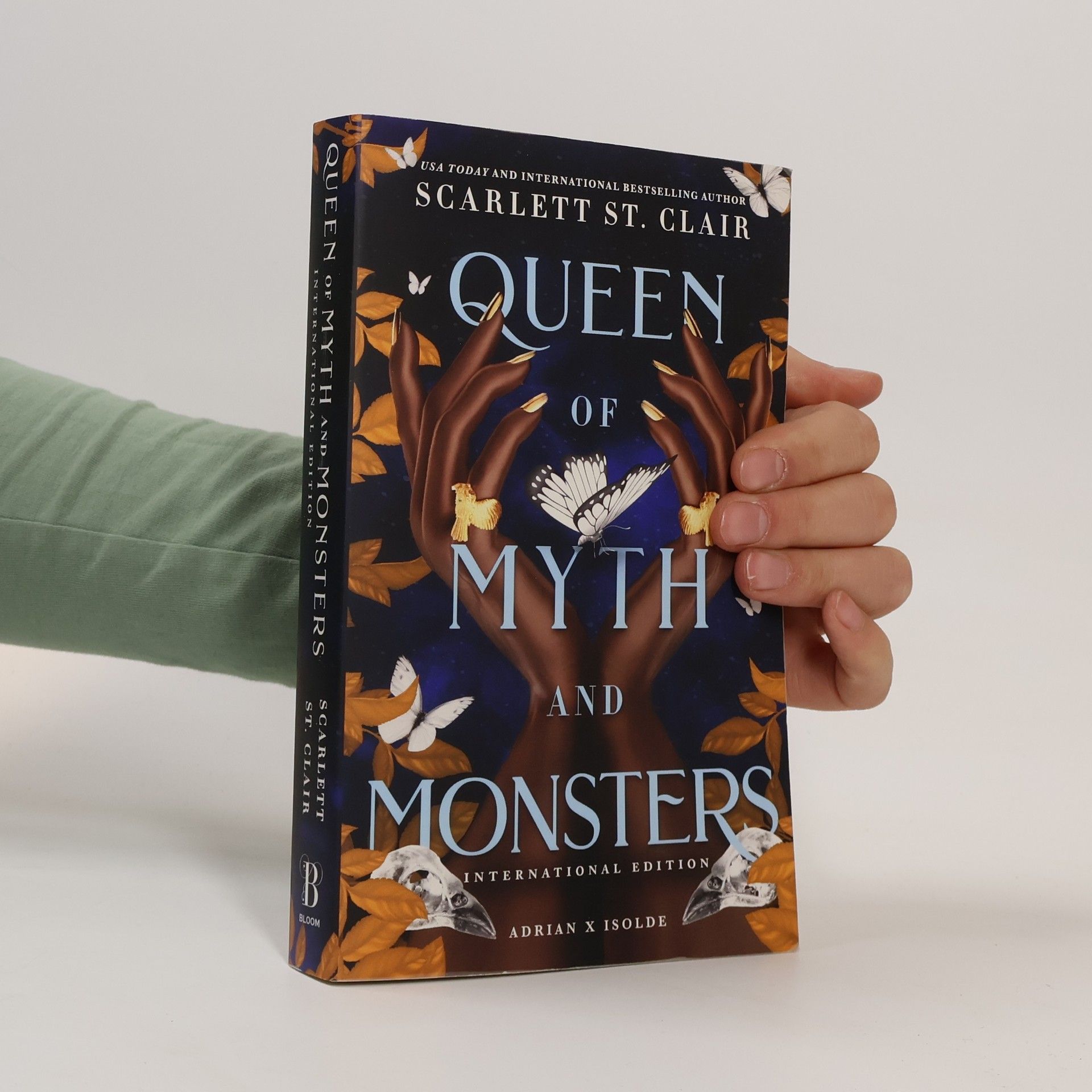 Scarlett St. Clair Queen of Myth and Monsters