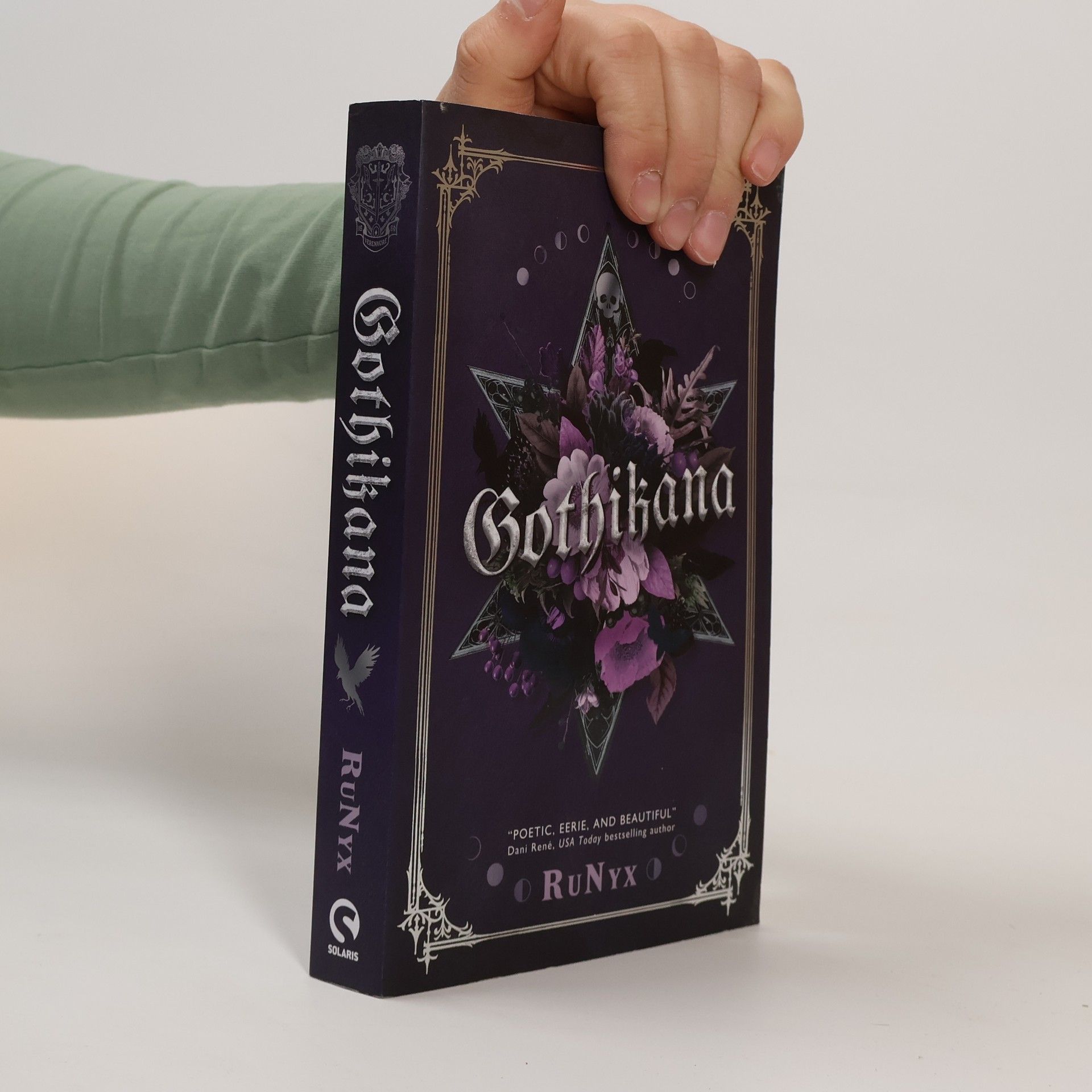Gothikana : a Dark Academia Gothic Romance