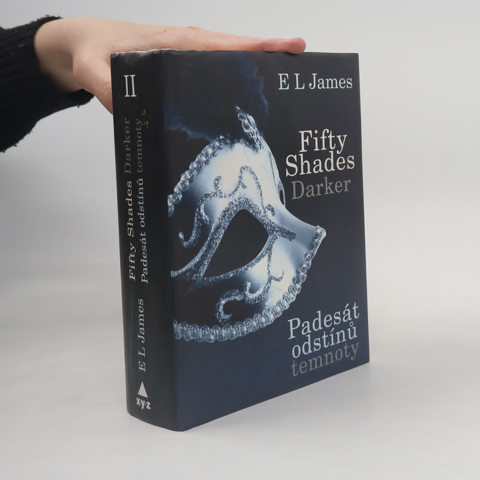 E L James Padesát odstínů temnoty