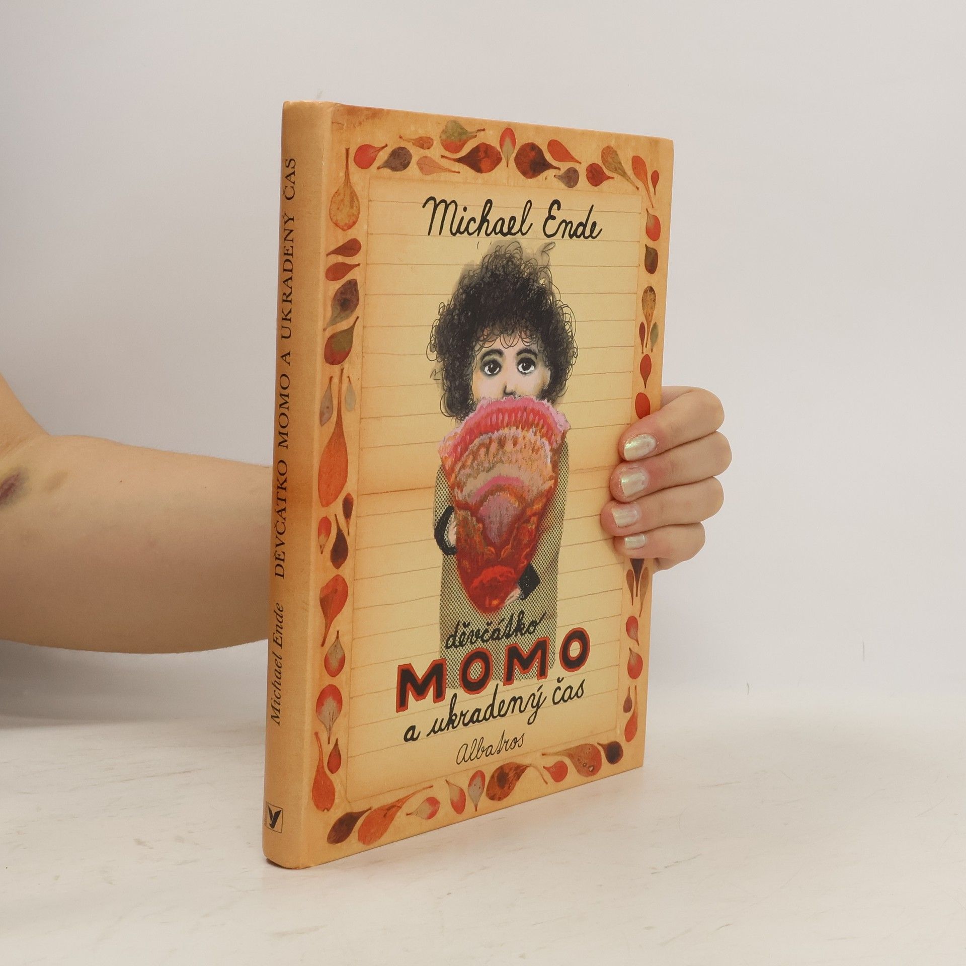 Michael Ende Děvčátko Momo a ukradený čas