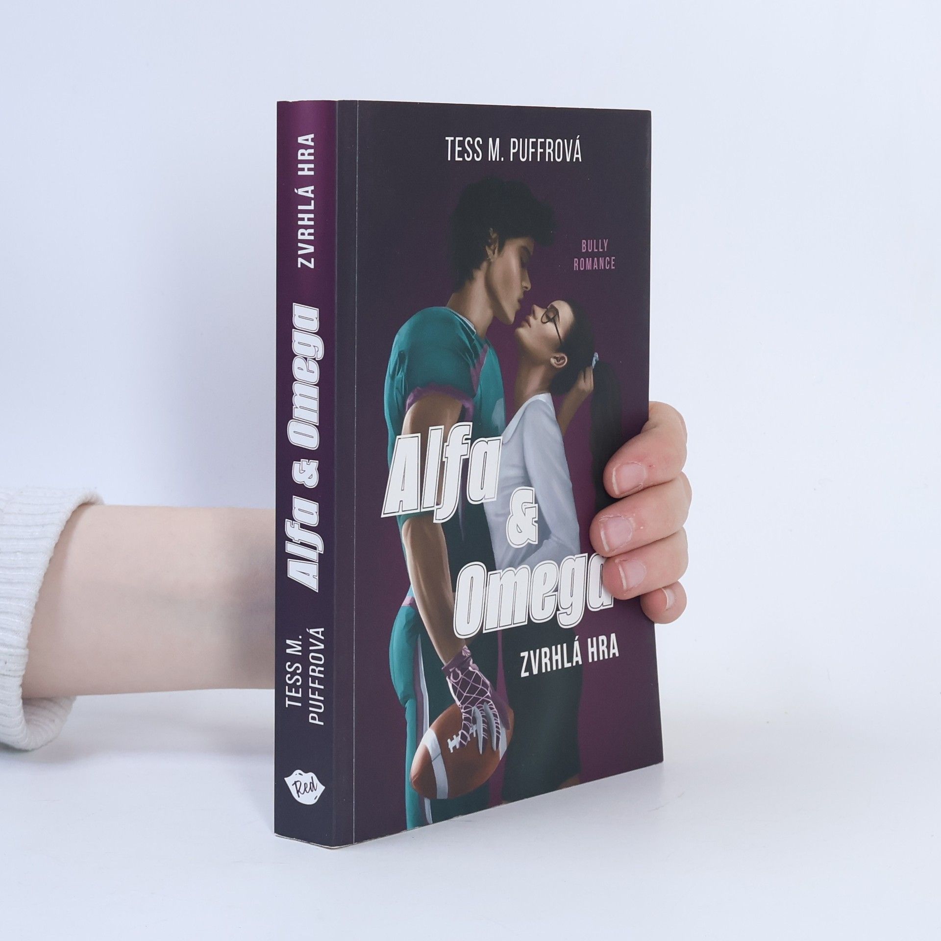 Alfa & Omega. Zvrhlá hra