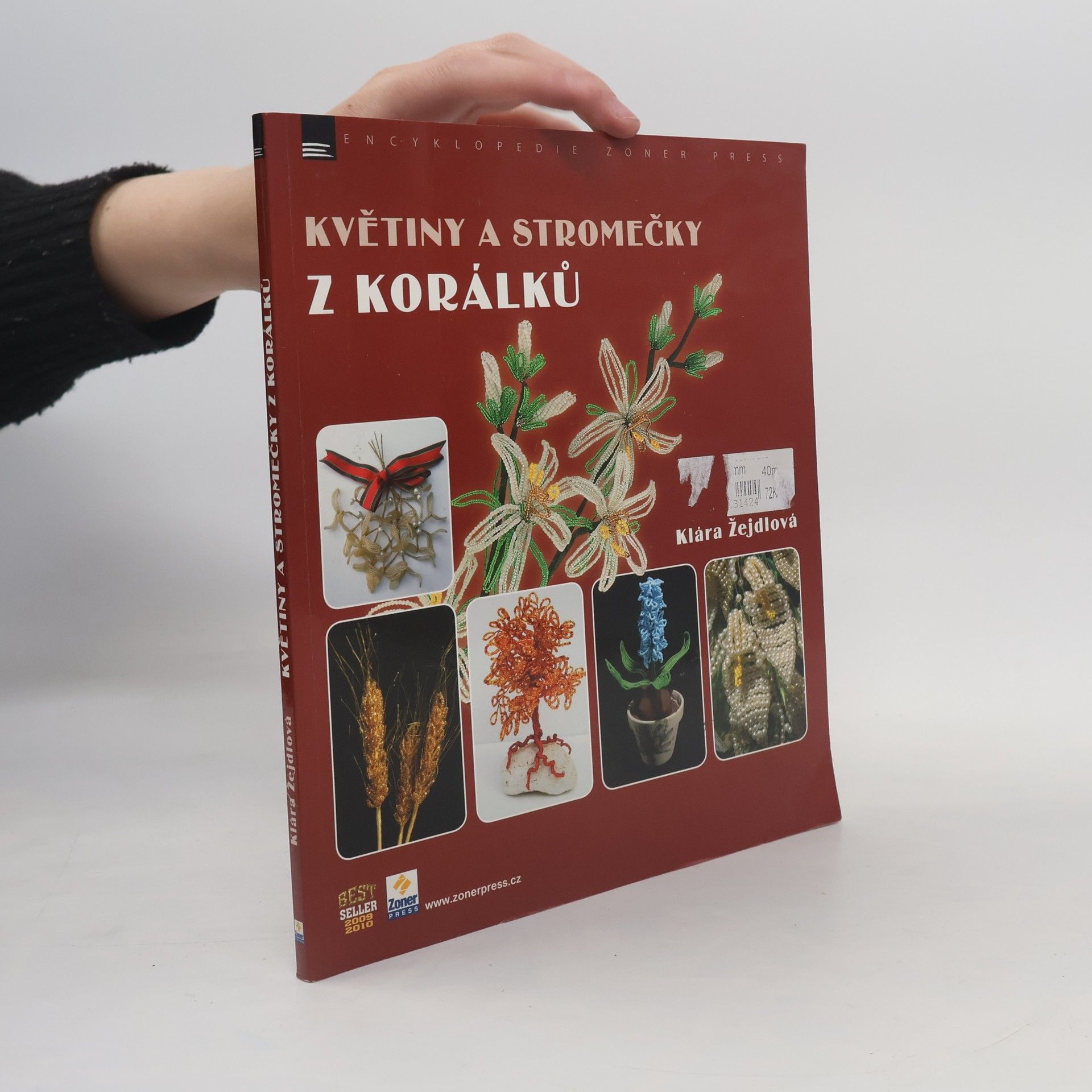 Květiny a stromečky z korálků