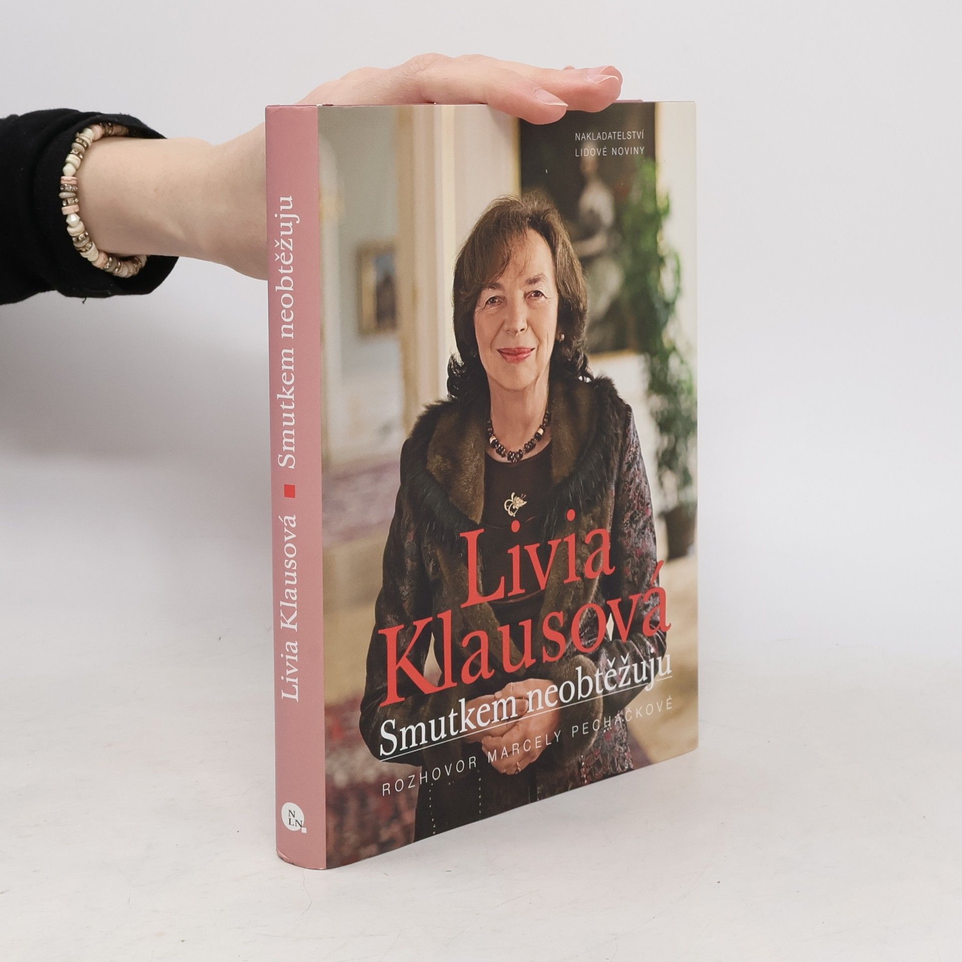 Marcela Pecháčková Smutkem neobtěžuju. Rozhovor Marcely Pecháčkové