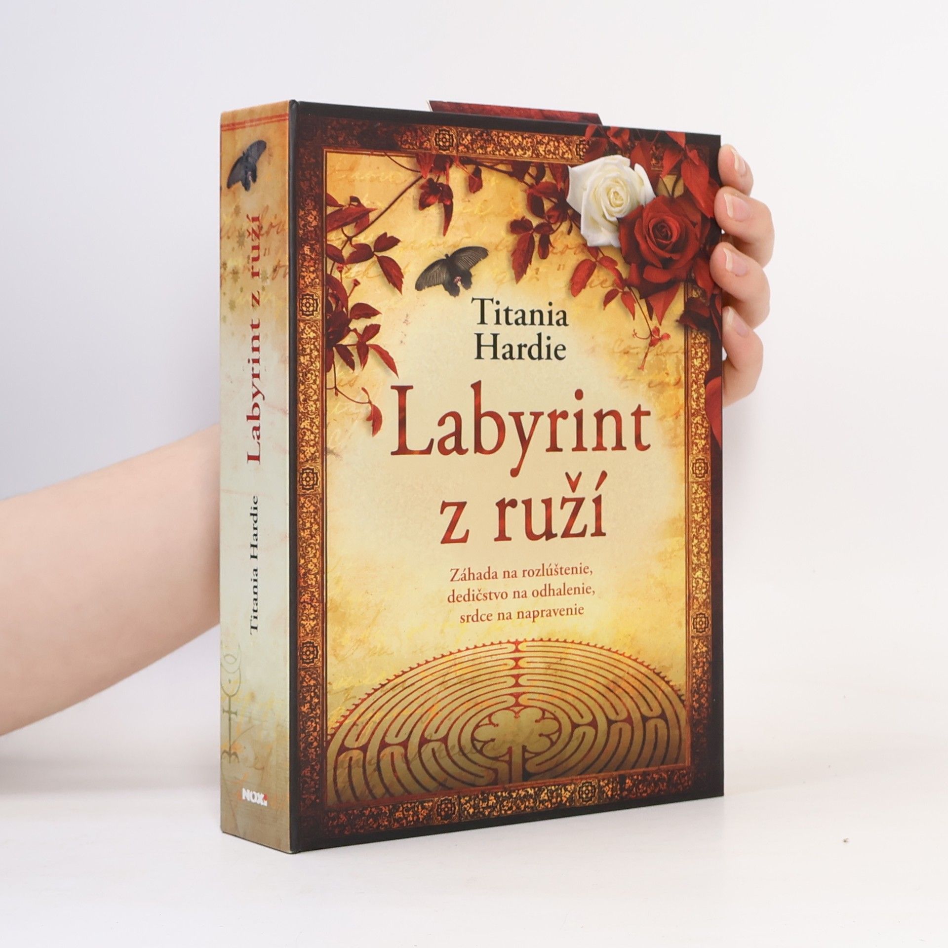 Titania Hardie Labyrint z ruží