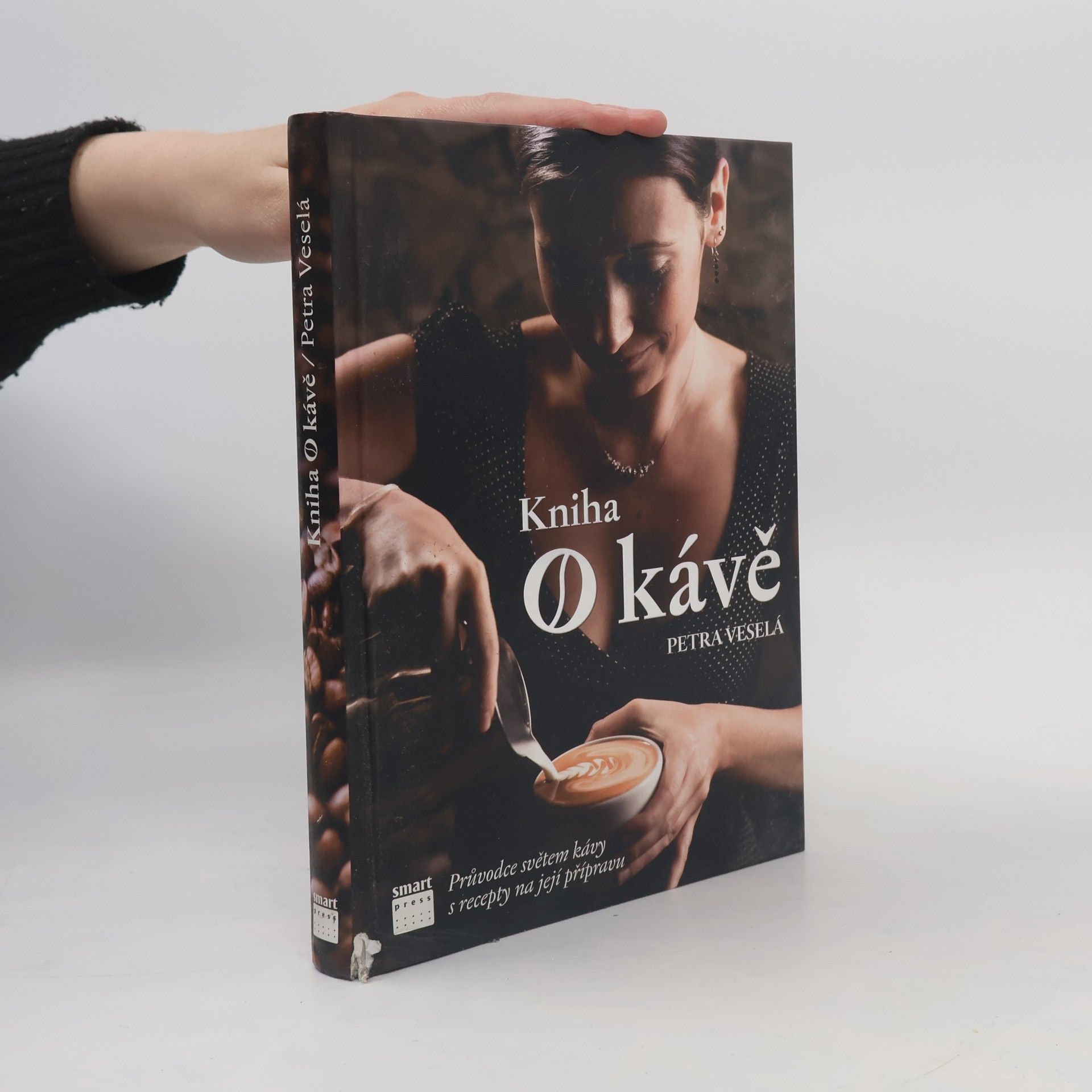 Kniha o kávě. Průvodce světem kávy s recepty na její přípravu