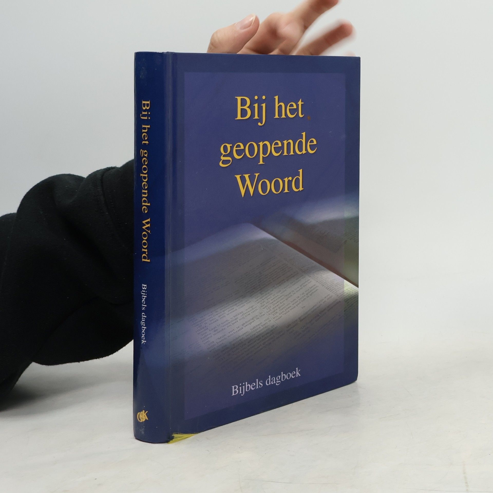 G. Beens Bij het geopende woord