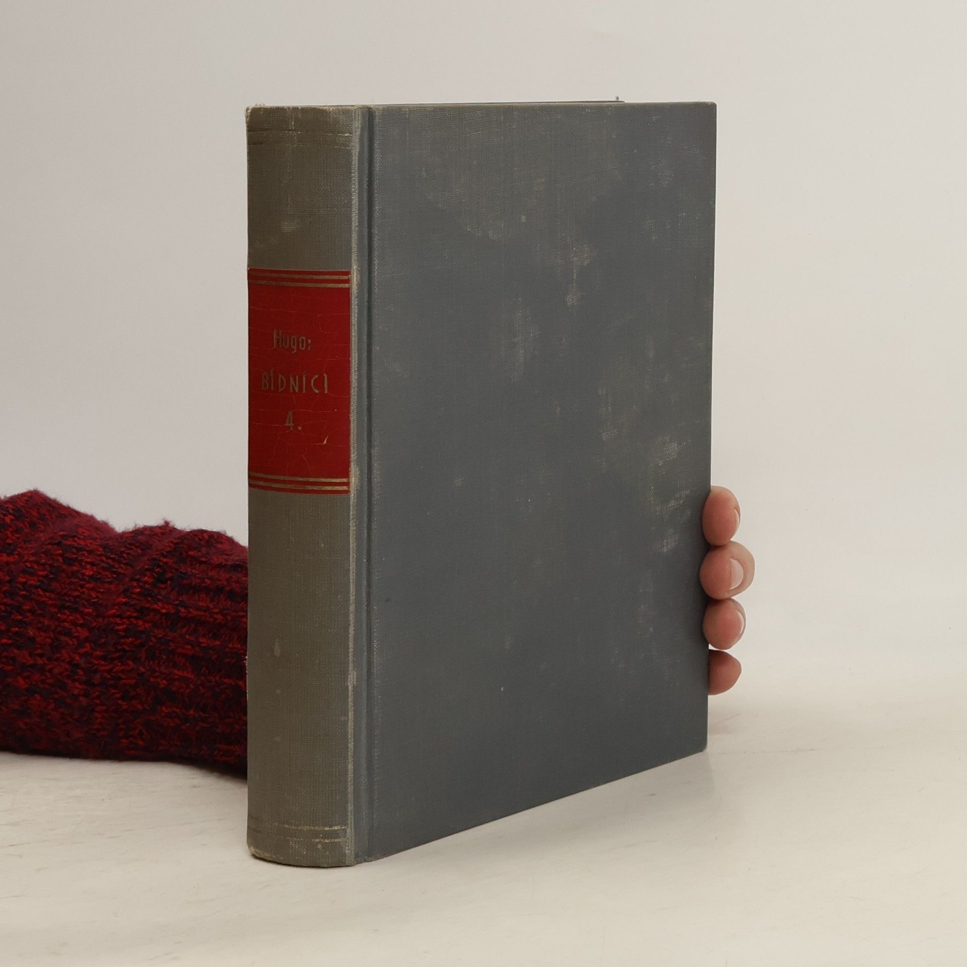 Victor Hugo Bídníci 4