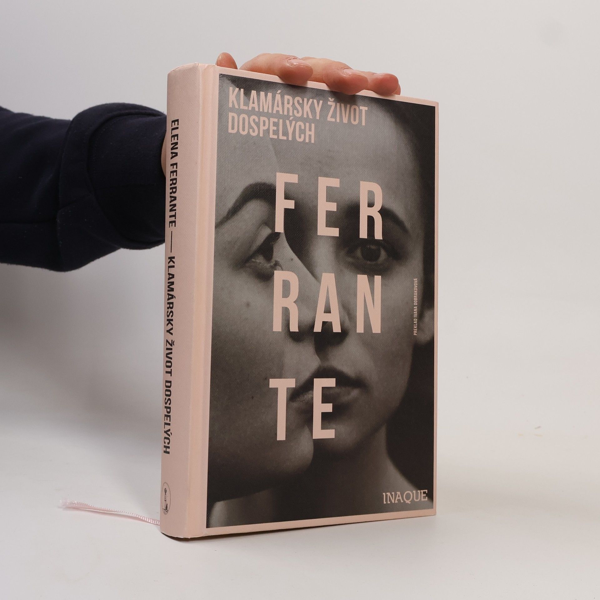 Elena Ferrante Klamársky život dospelých