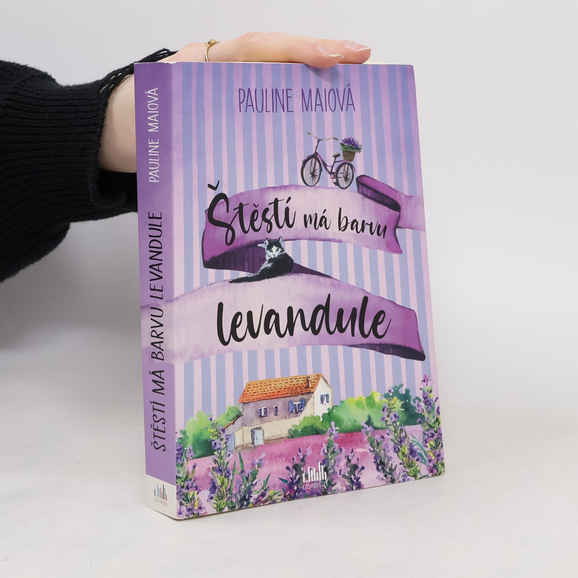 Pauline Mai Štěstí má barvu levandule