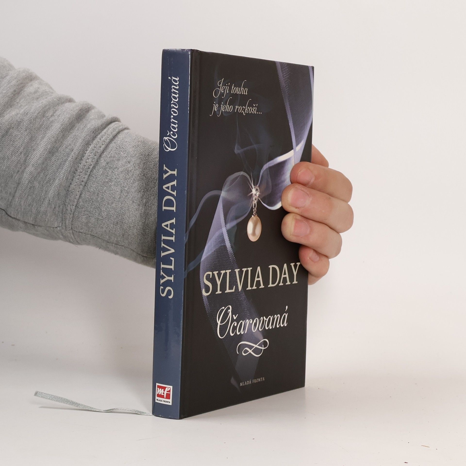 Sylvia Day Očarovaná