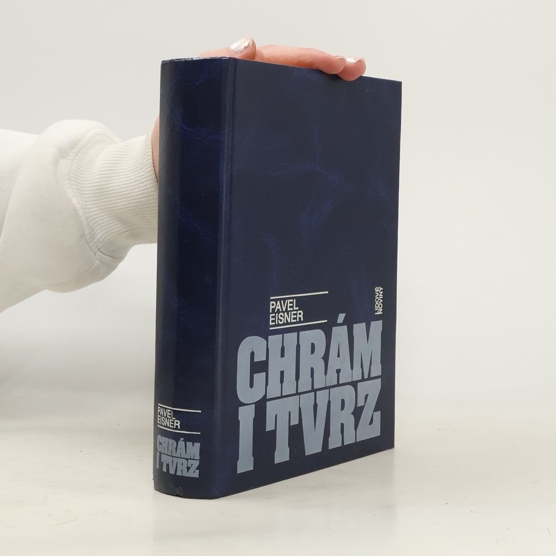 Pavel Eisner Chrám i tvrz. Kniha o češtině