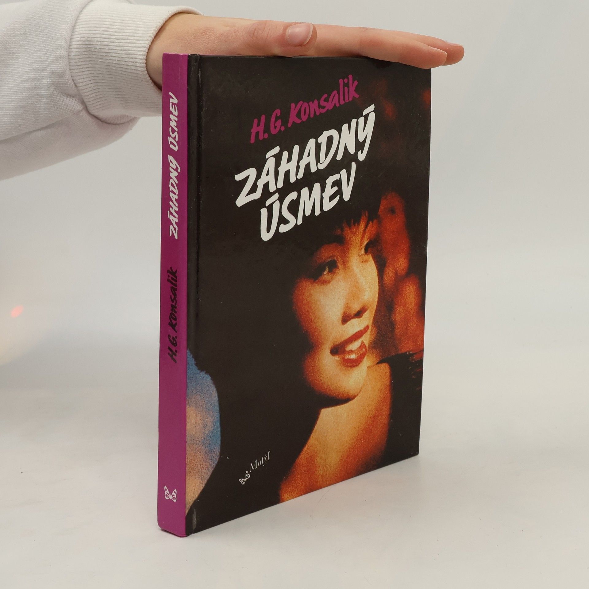 Heinz G. Konsalik Záhadný úsmev