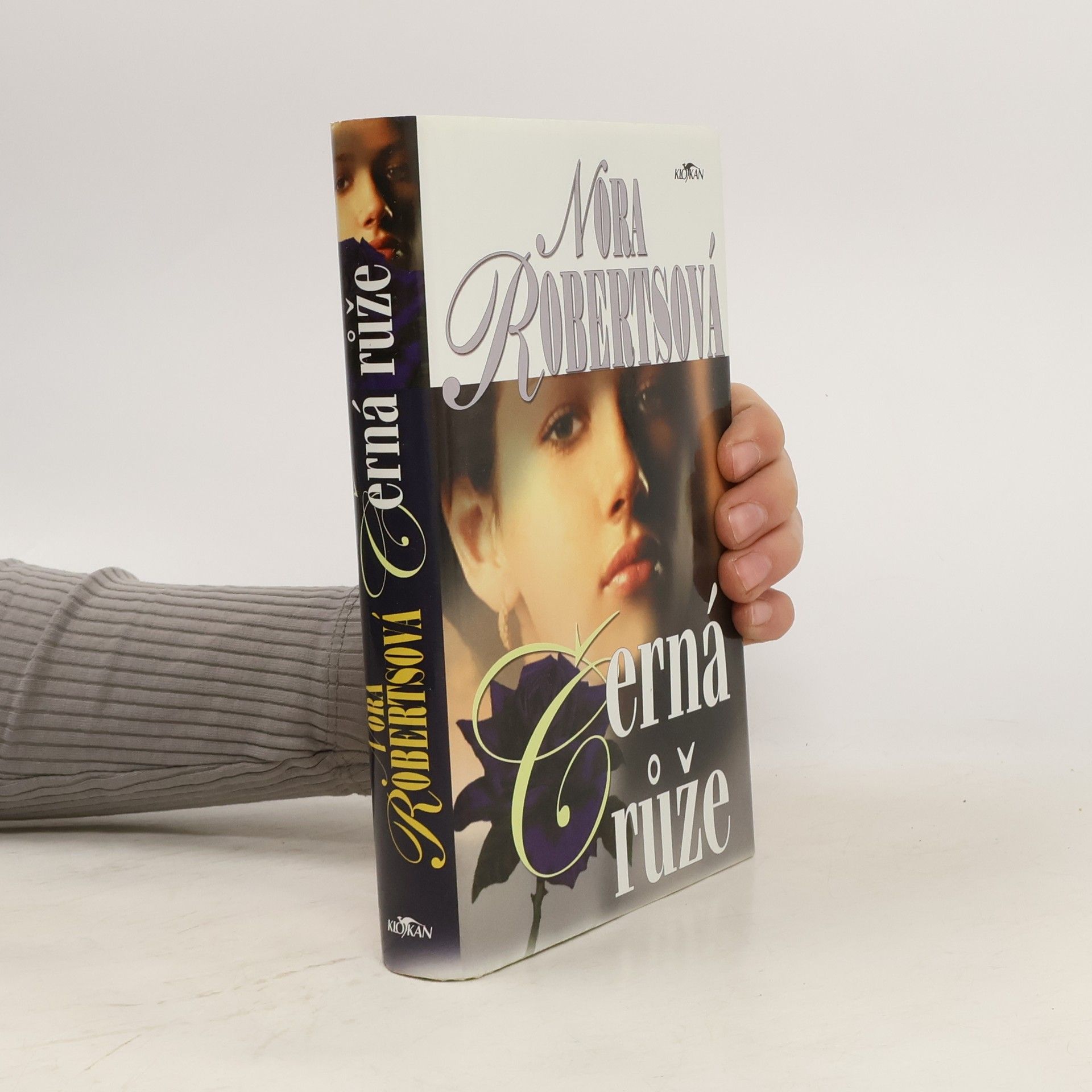 Nora Roberts Černá růže