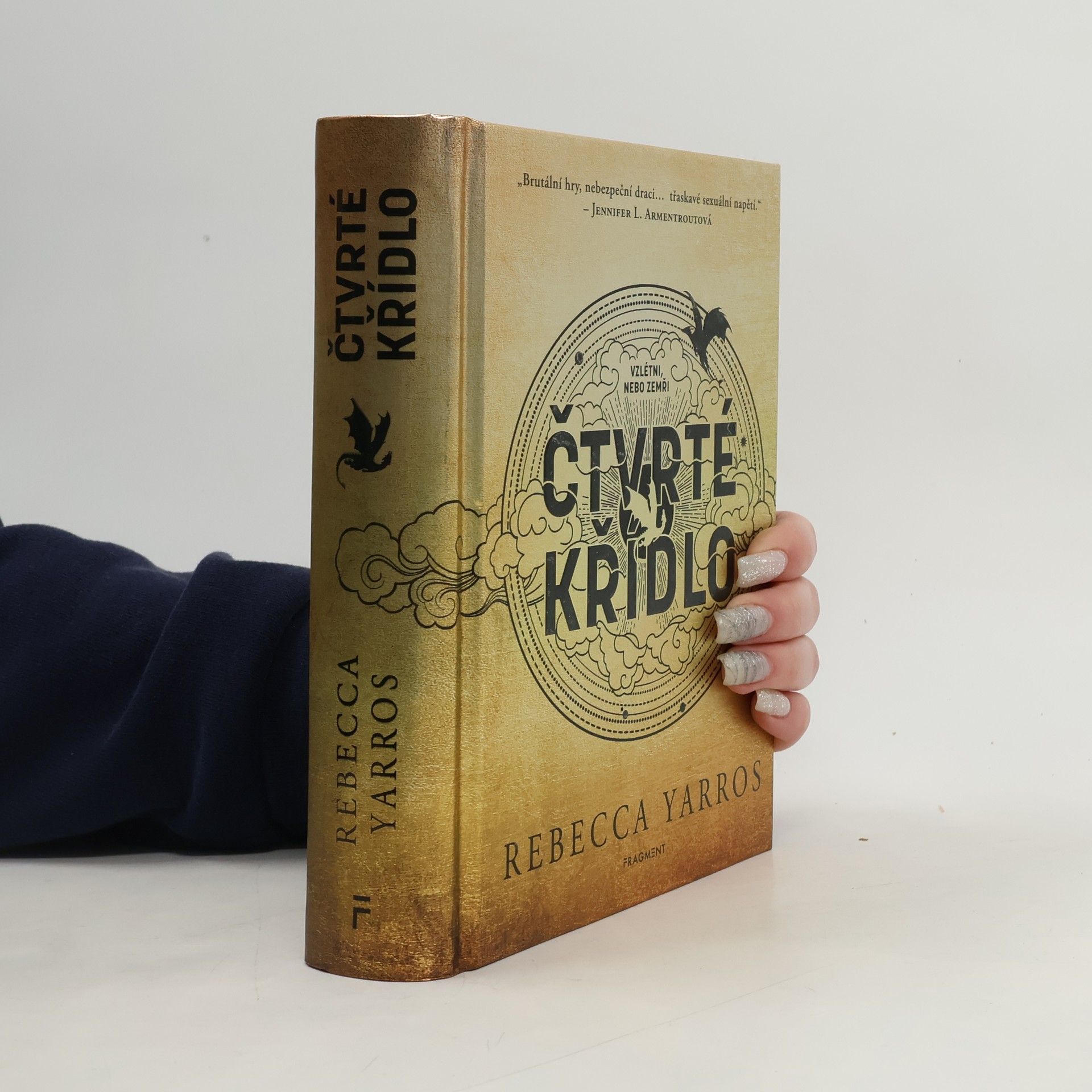 Rebecca Yarros Čtvrté křídlo