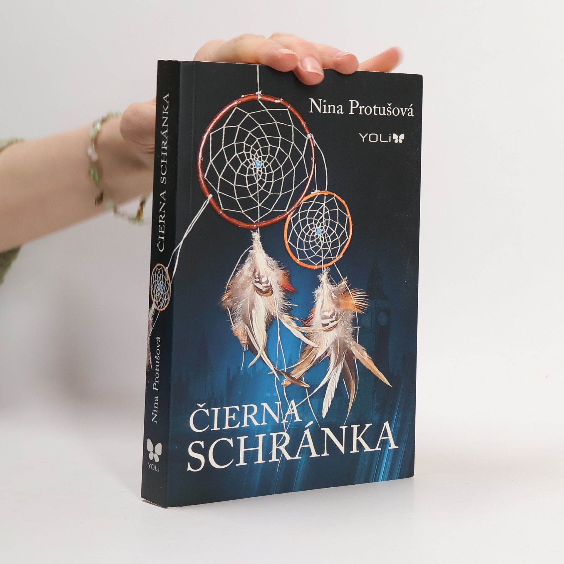 Nina Protušová Čierna schránka