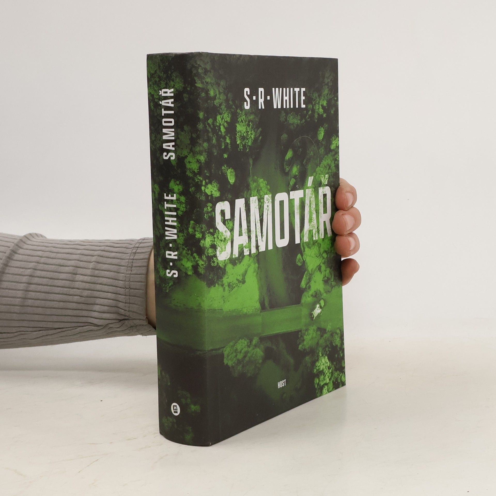 S. R. White Samotář