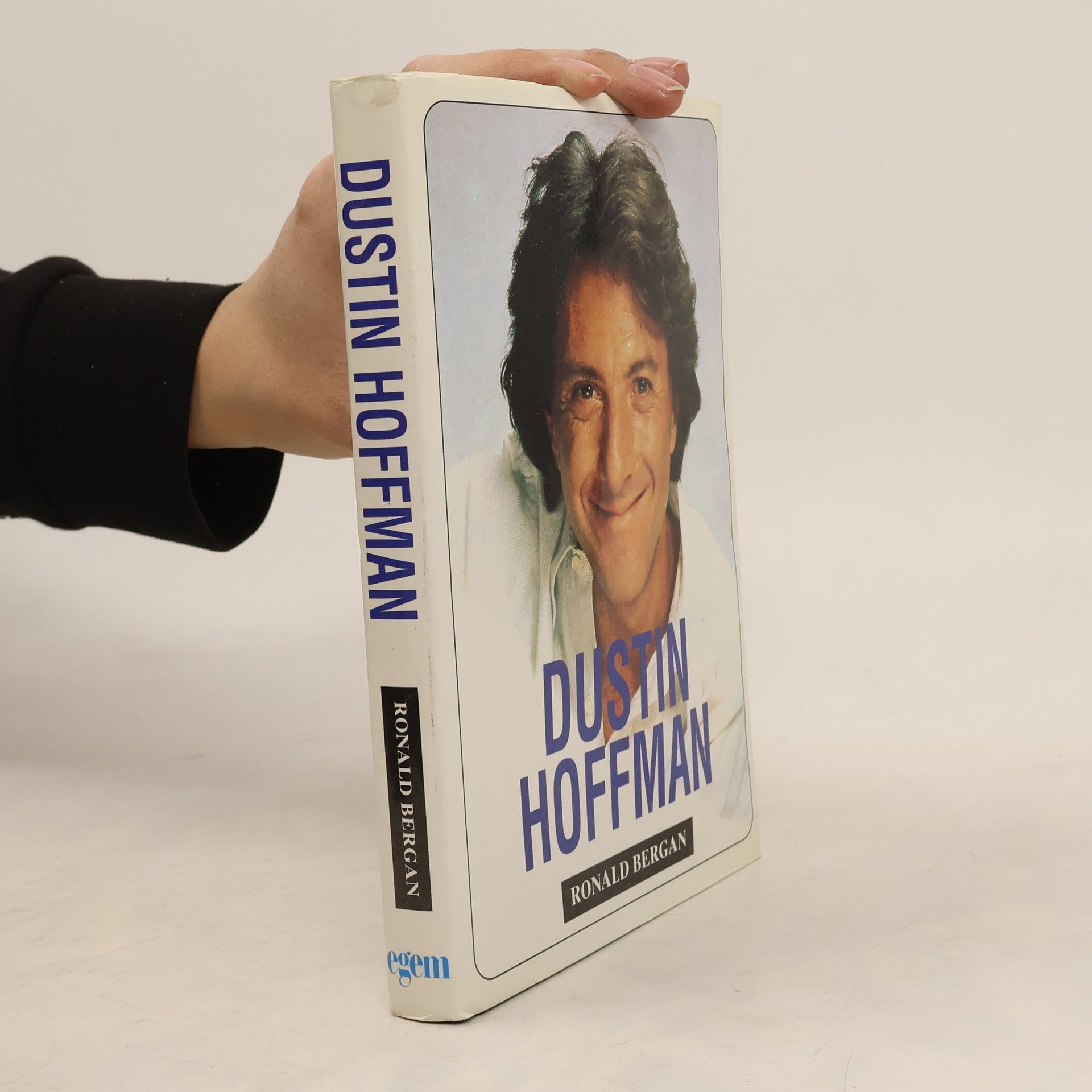 Ronald Bergan Dustin Hoffman