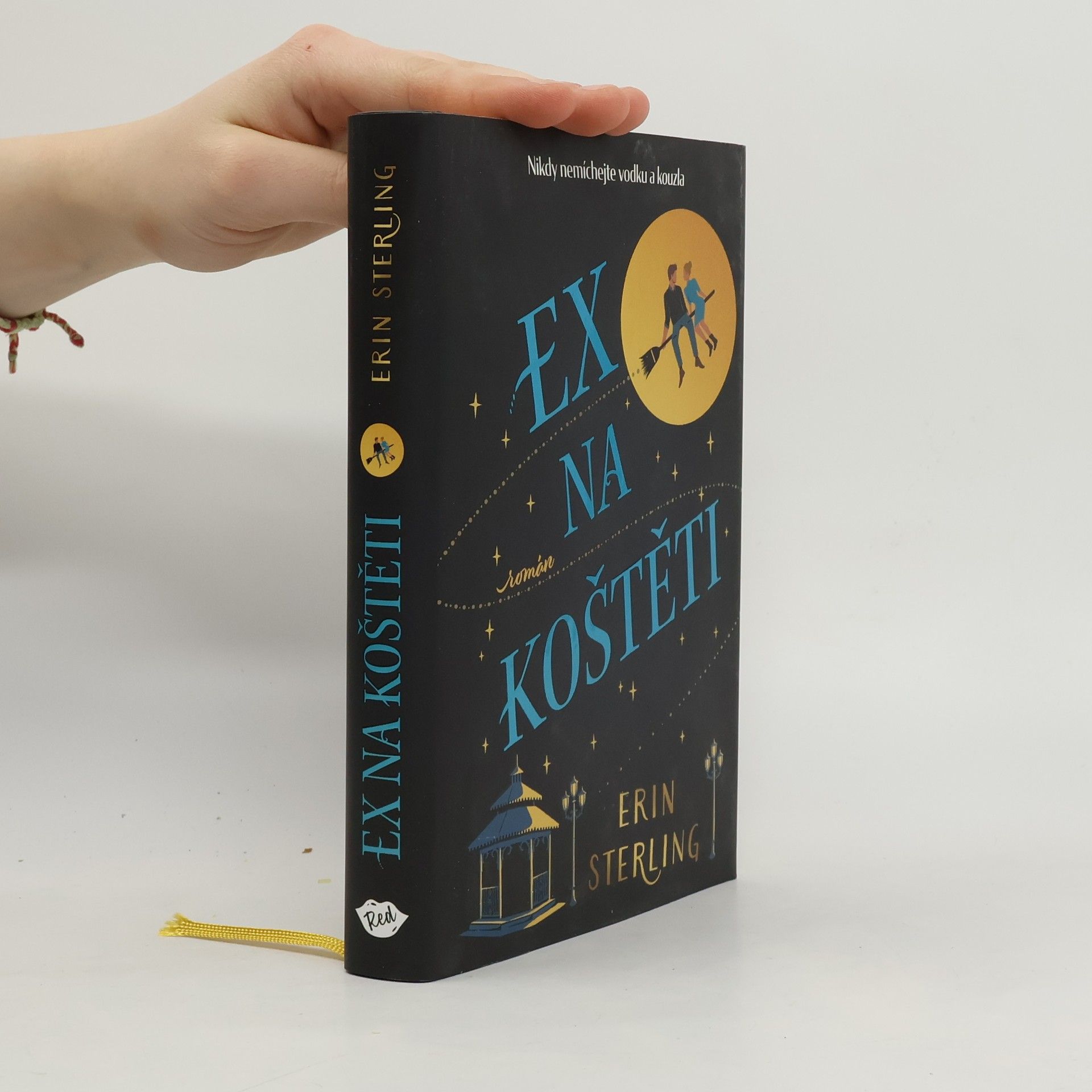 Rachel Hawkins Ex na koštěti