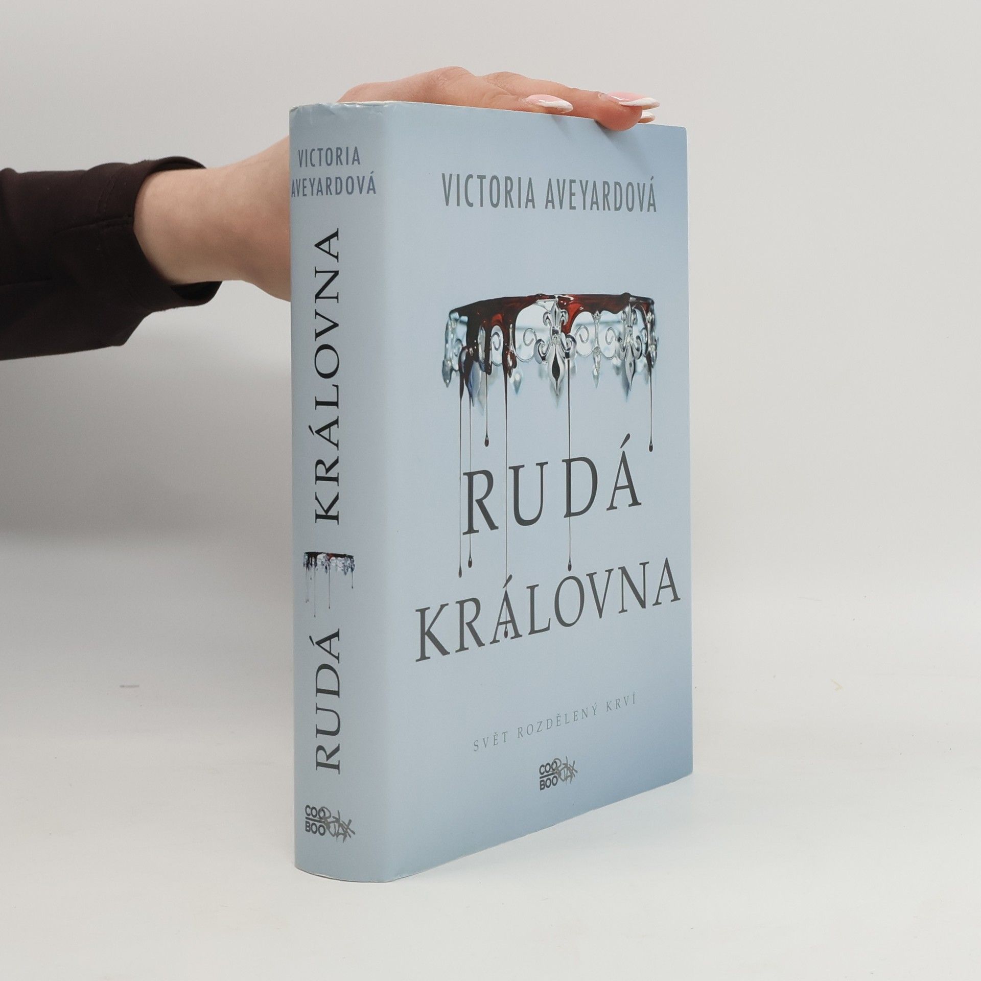 Victoria Aveyard Rudá královna. 1. díl