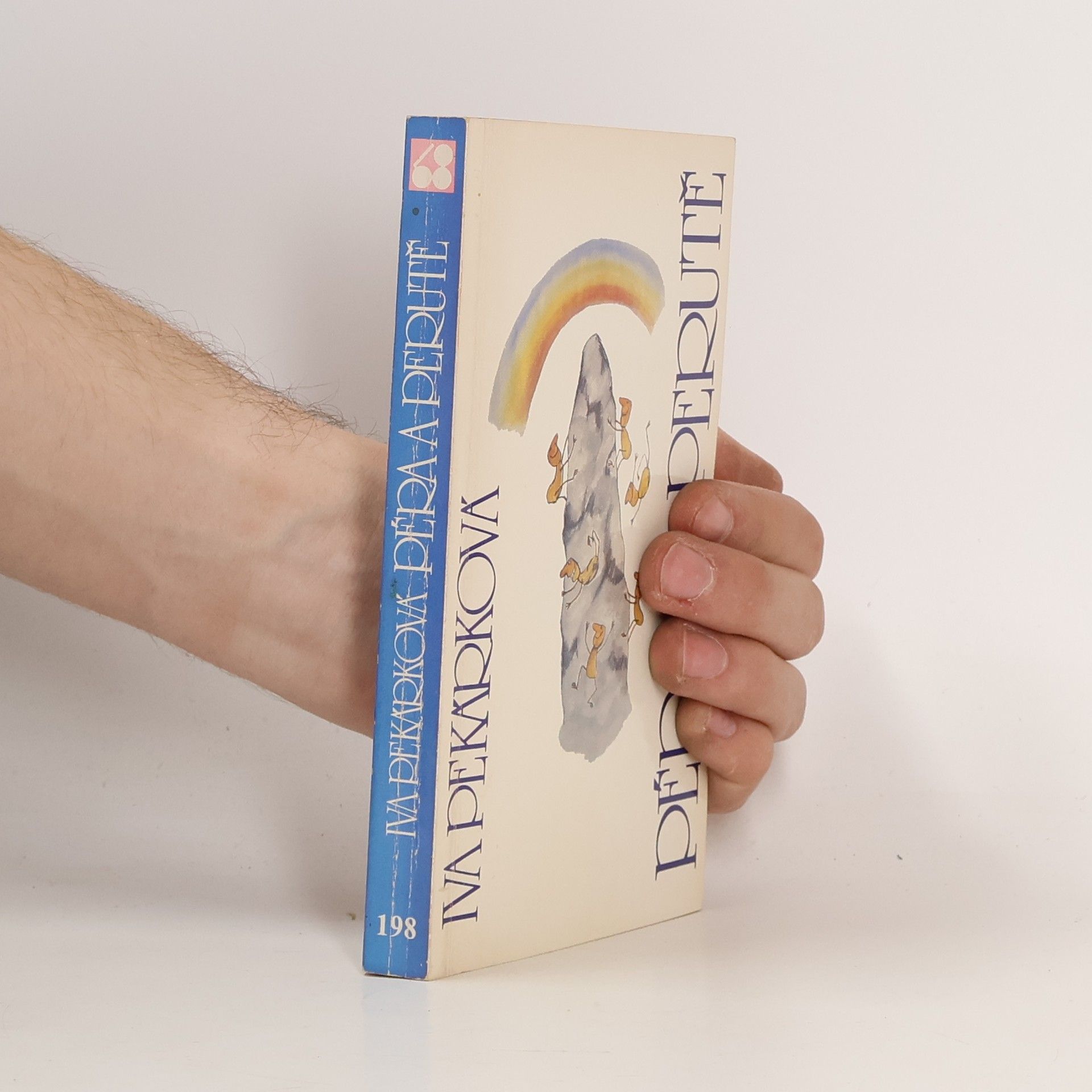 Iva Pekárková Péra a perutě