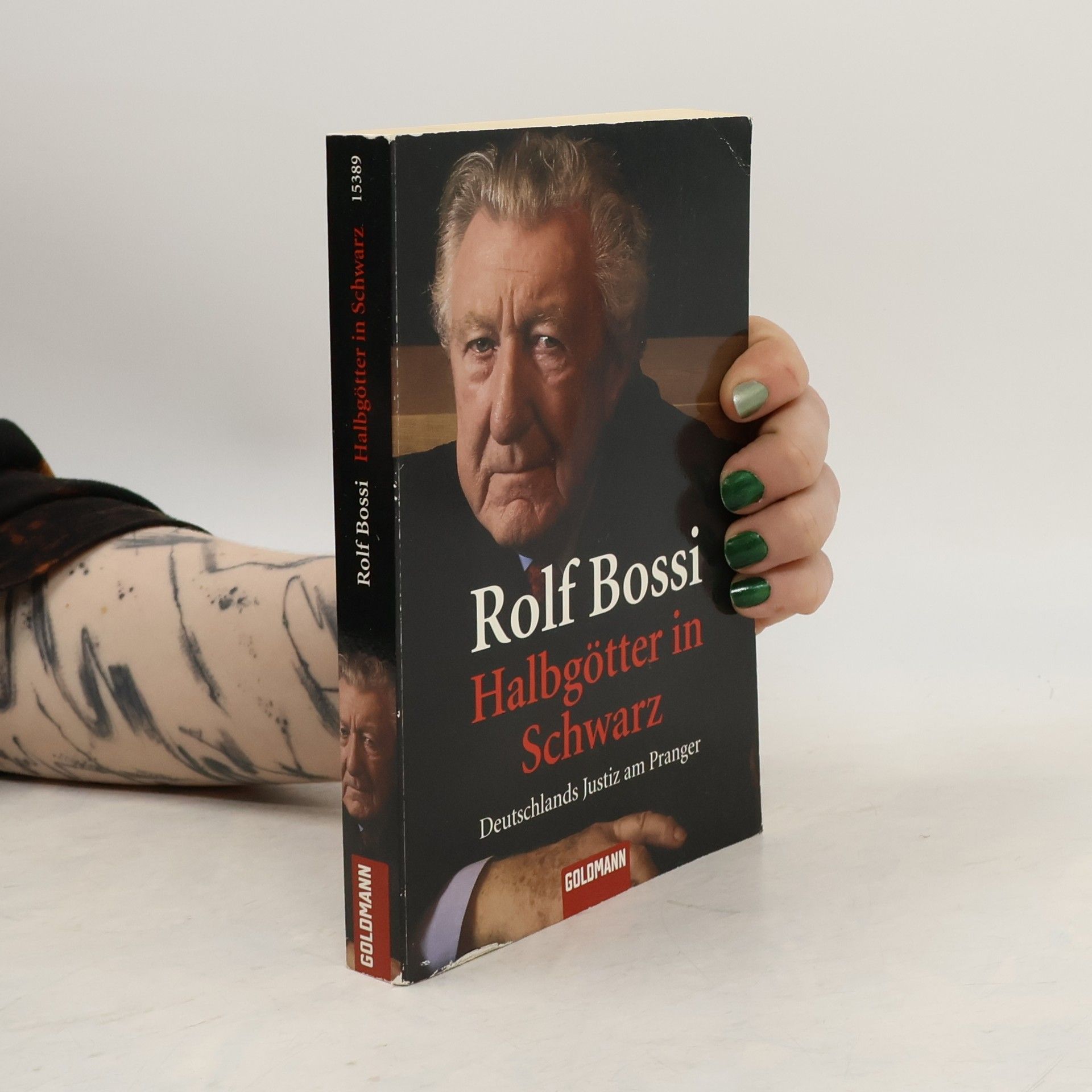 Rolf Bossi Halbgötter in schwarz