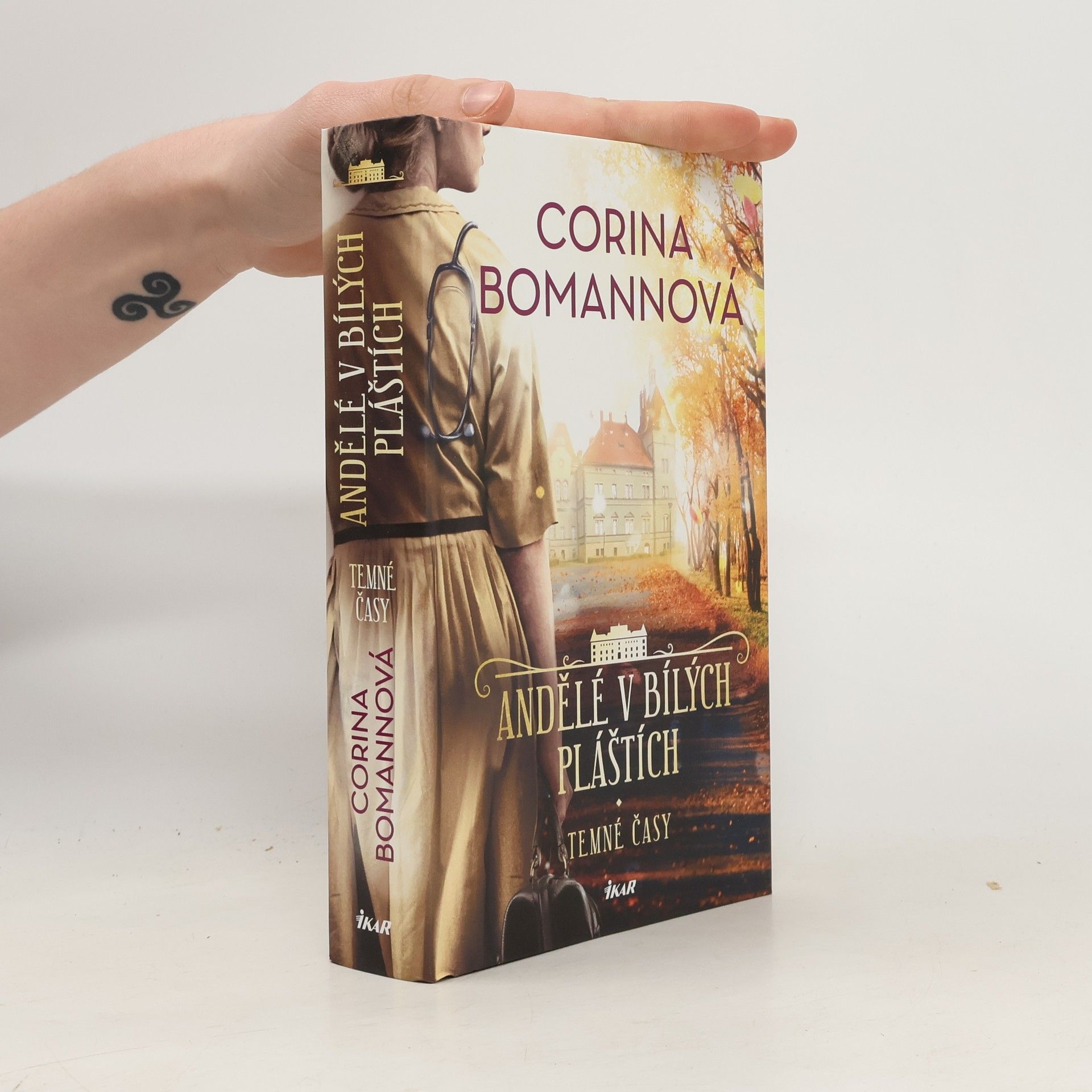 Corina Bomann Temné časy