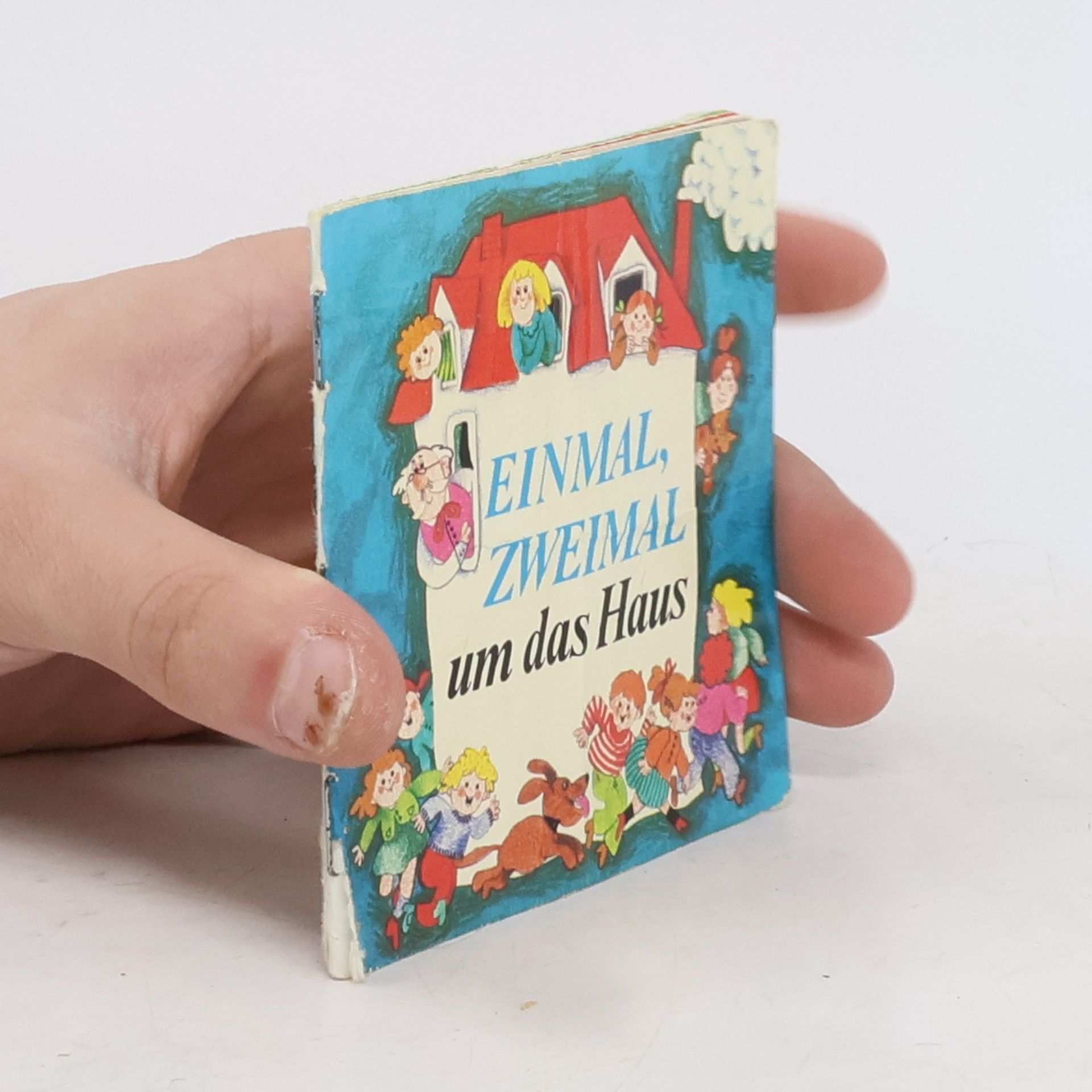 Rolf Rettich Einmal, zweimal um das Haus