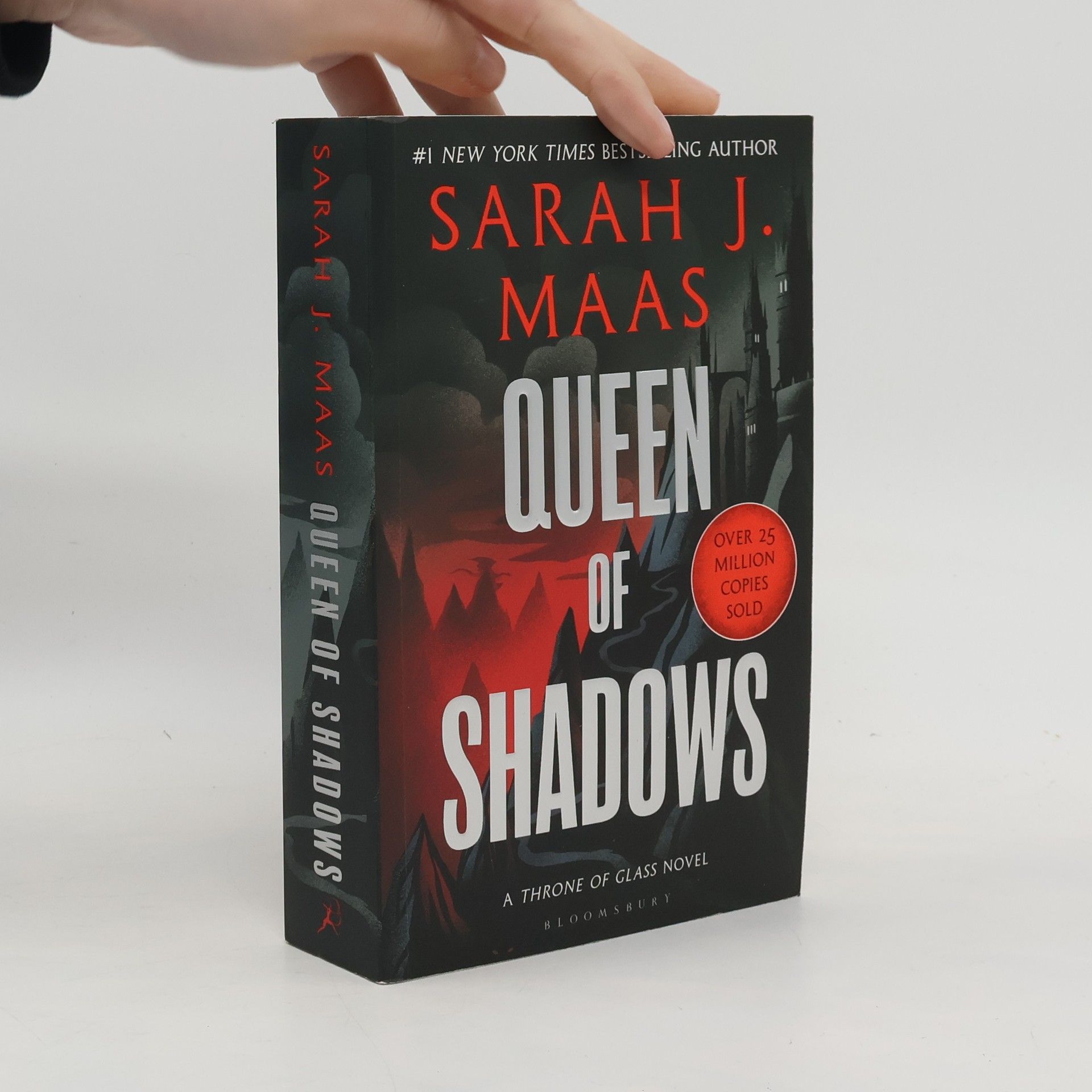 Sarah J. Maas Queen of Shadows