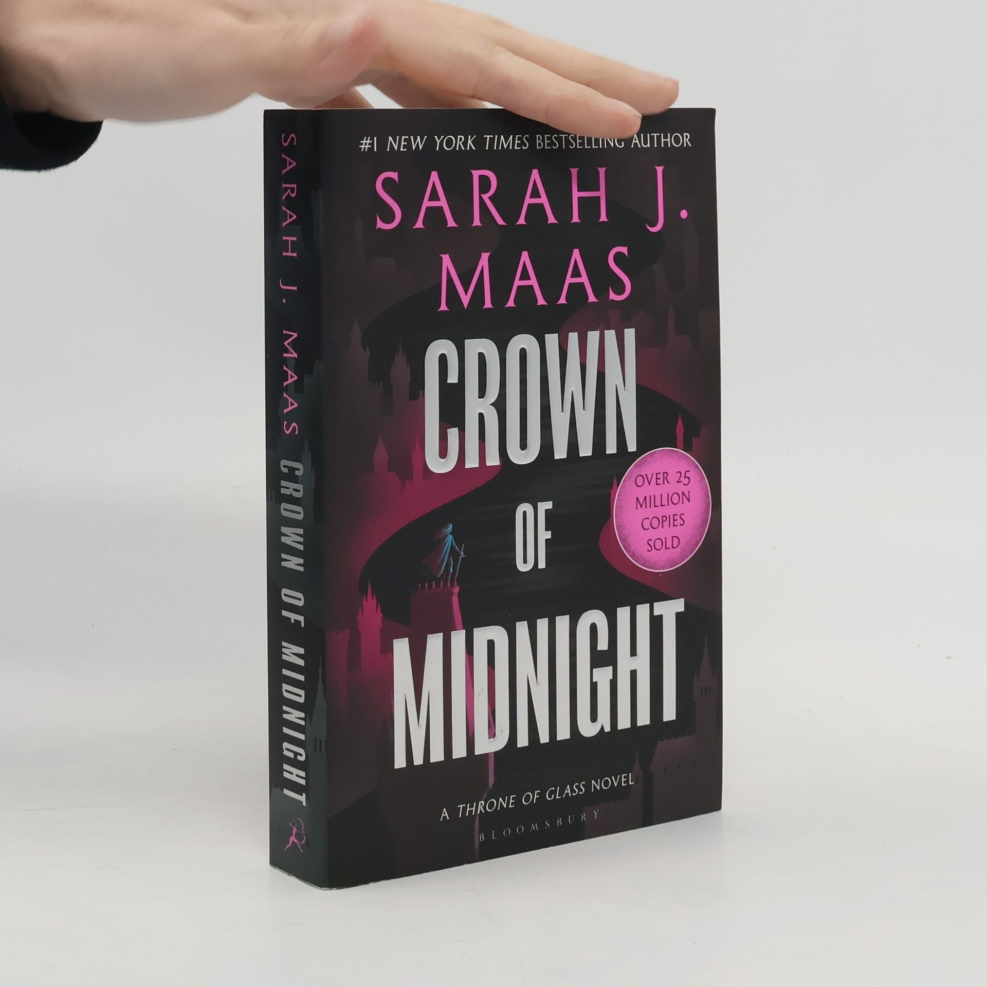 Sarah J. Maas Crown of midnight