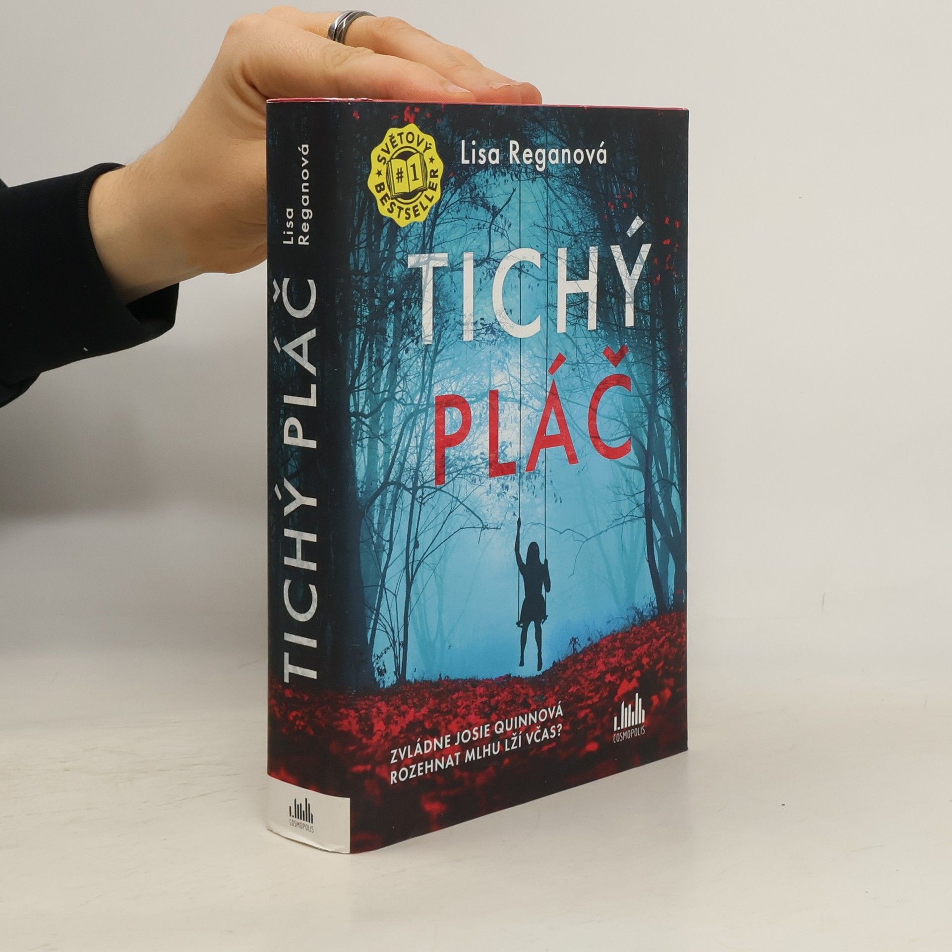 Lisa Regan Tichý pláč