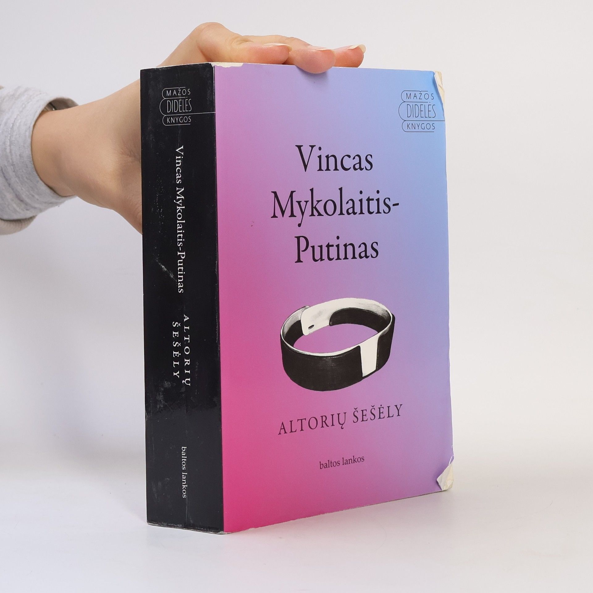 Vincas Mykolaitis-Putinas Altorių šešėly
