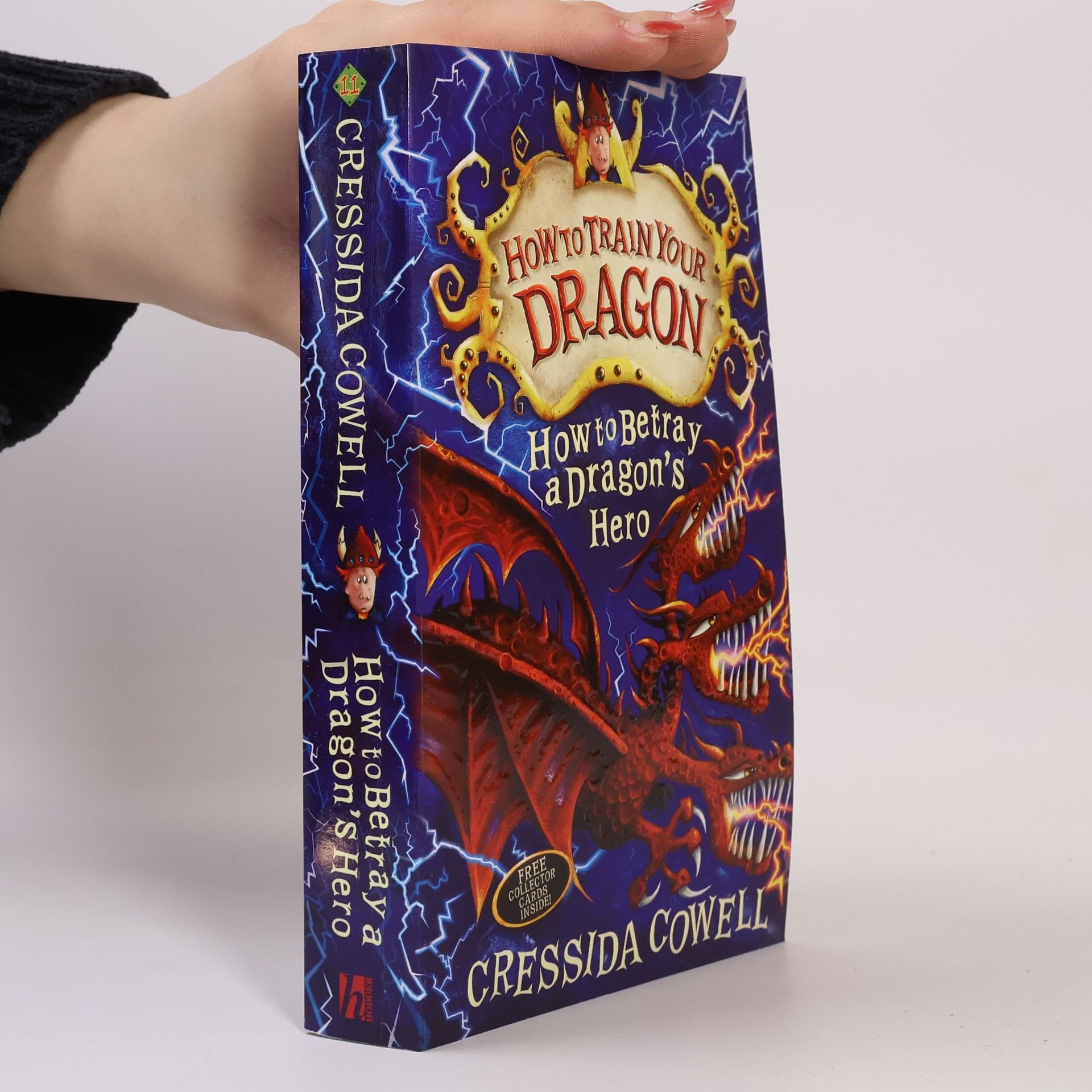 Cressida Cowell How to betray a dragon's hero