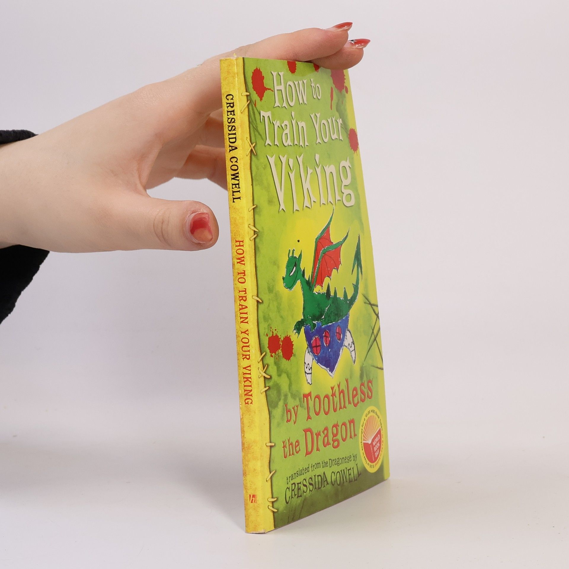 Cressida Cowell How to Train Your Viking, by Toothless the Dragon