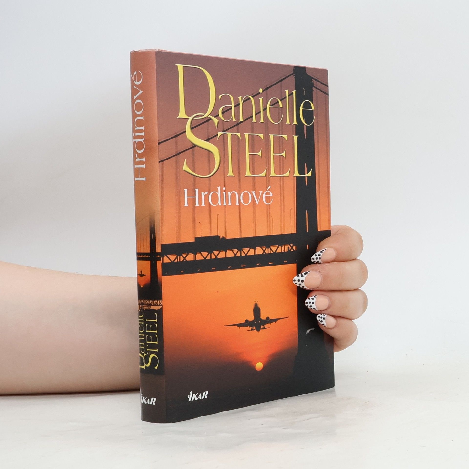 Danielle Steel Hrdinové