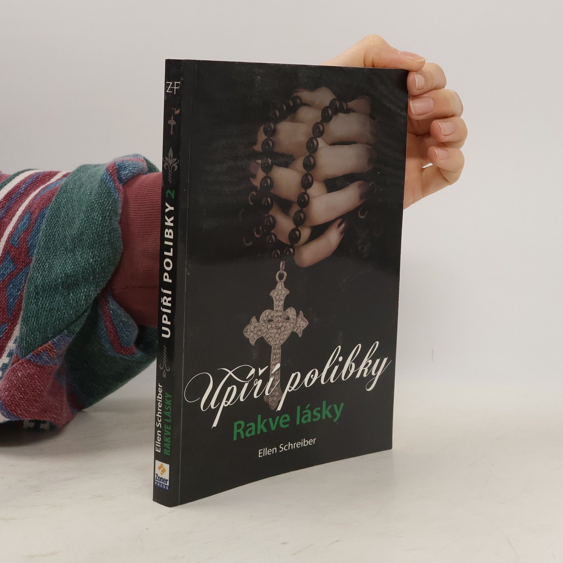 Ellen Schreiber Upíří polibky. Rakve lásky