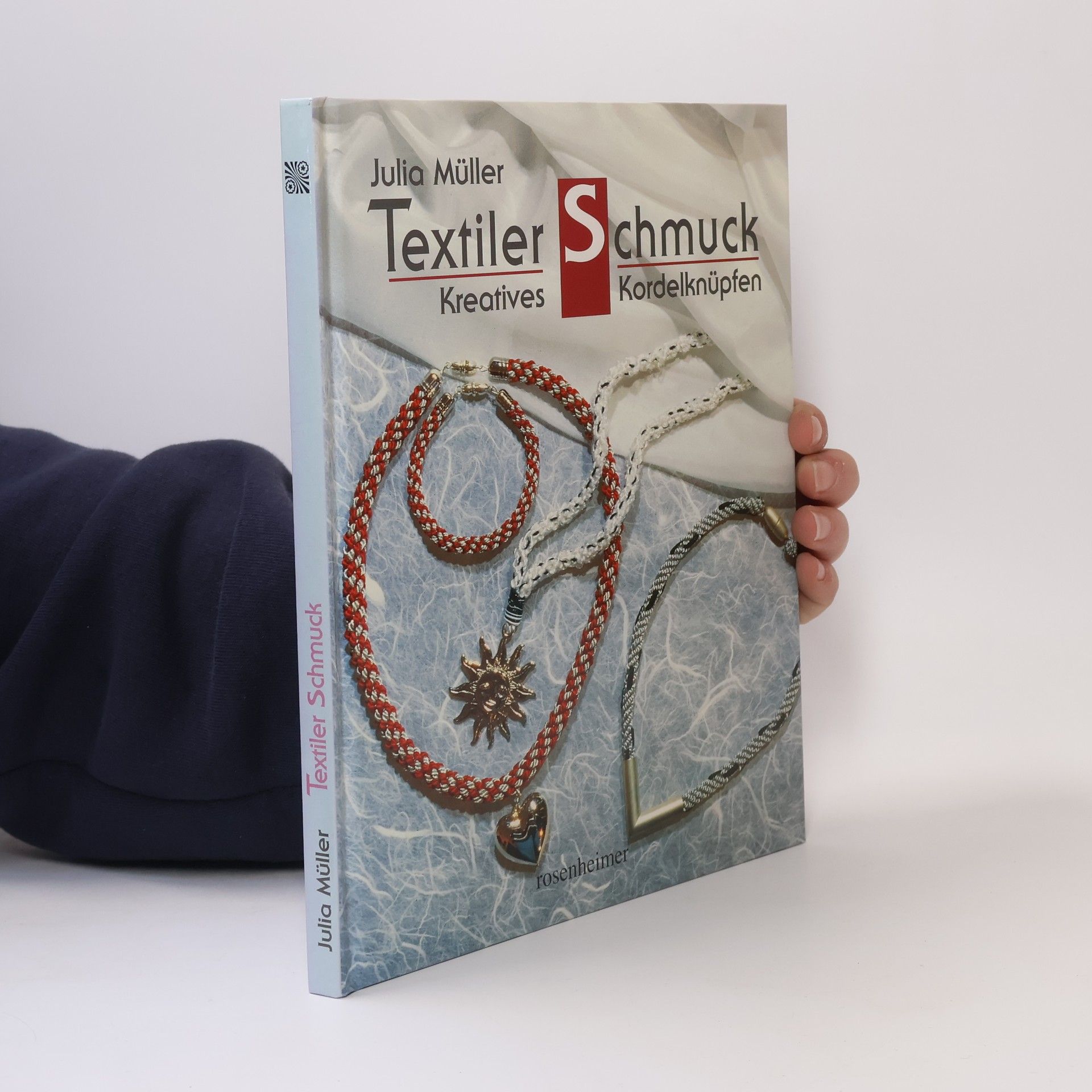 Textiler Schmuck
