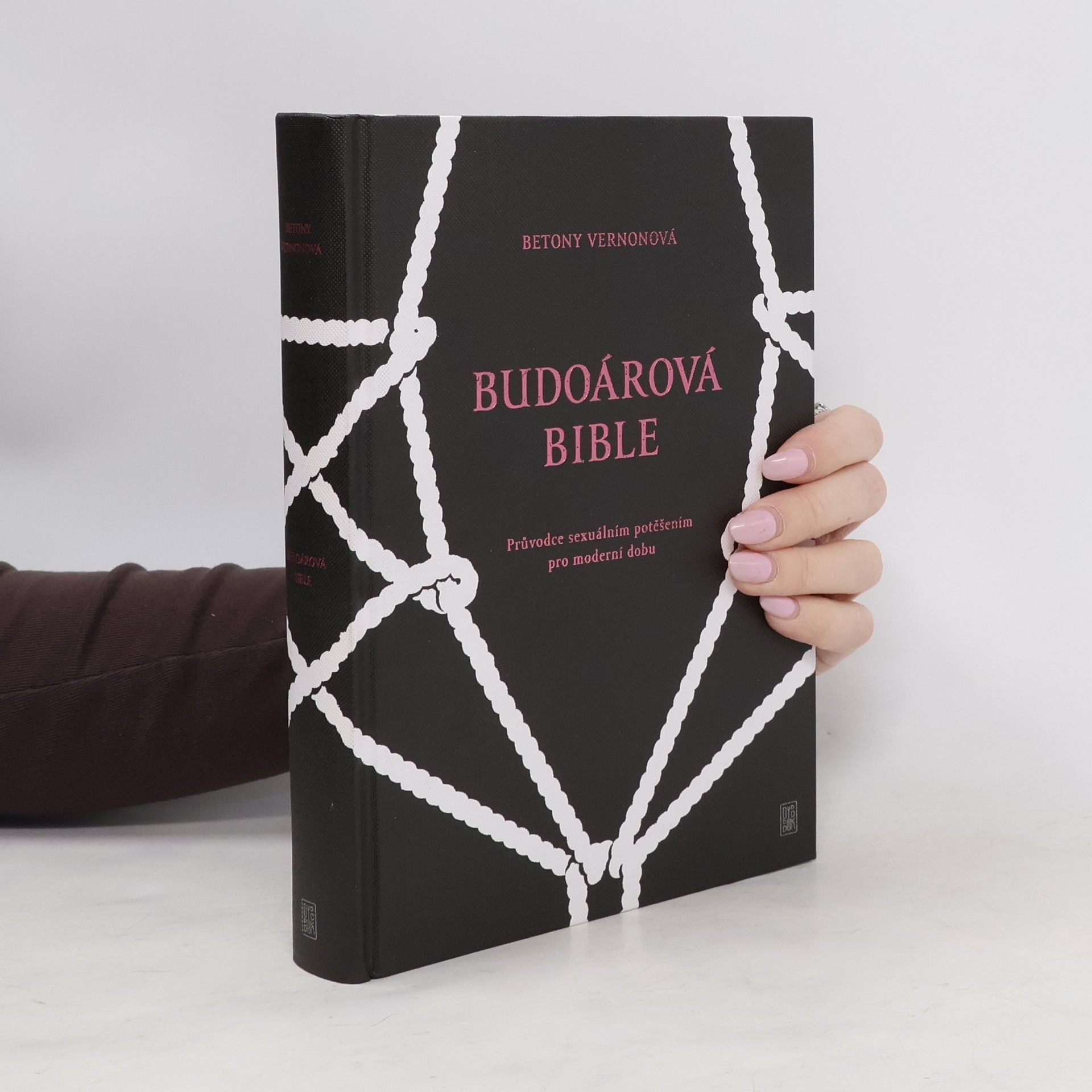 Betony Vernon Budoárová bible