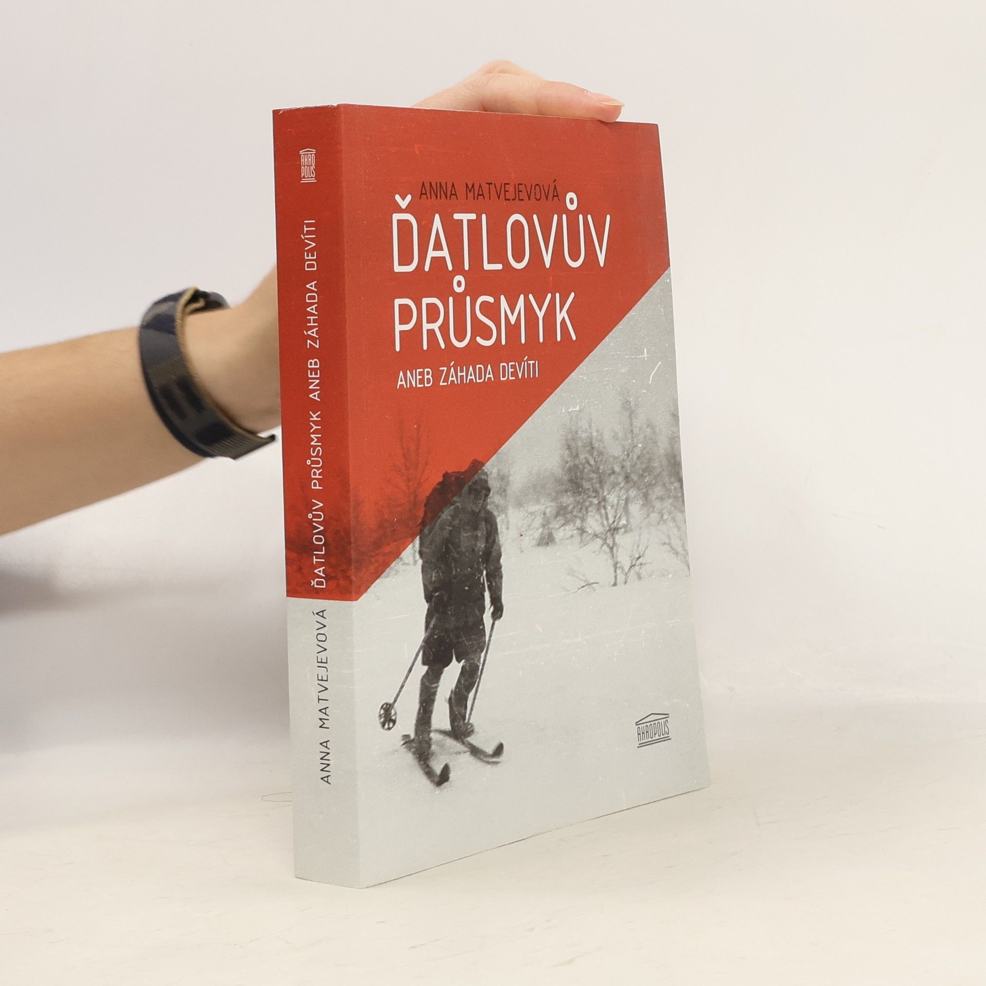Ďatlovův průsmyk, aneb, Záhada devíti