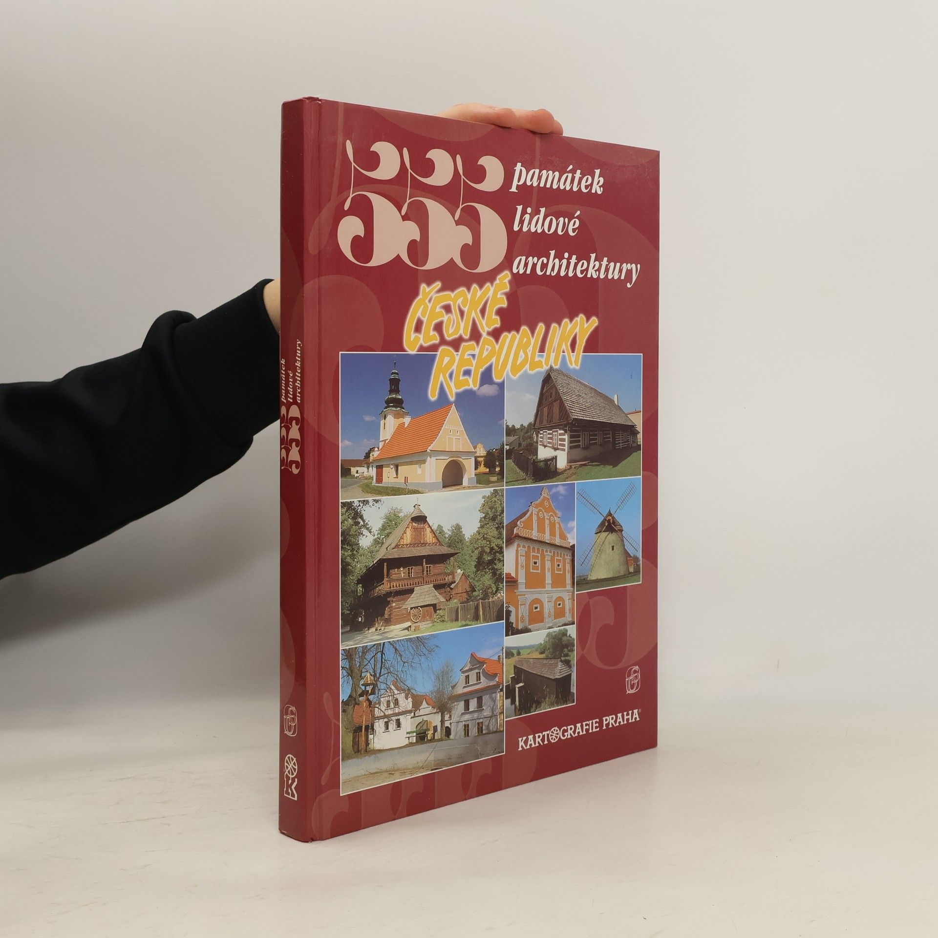 Petr David Pětset padesát pět památek lidové architektury České republiky