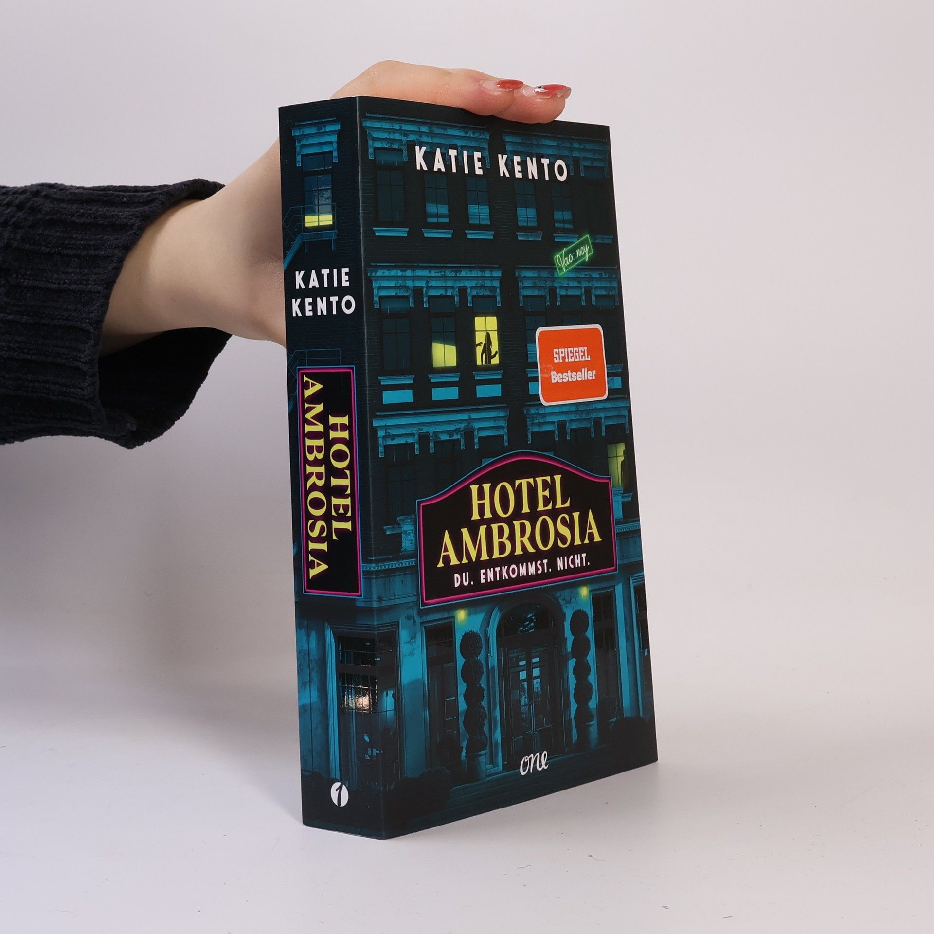 Katie Kento Hotel Ambrosia