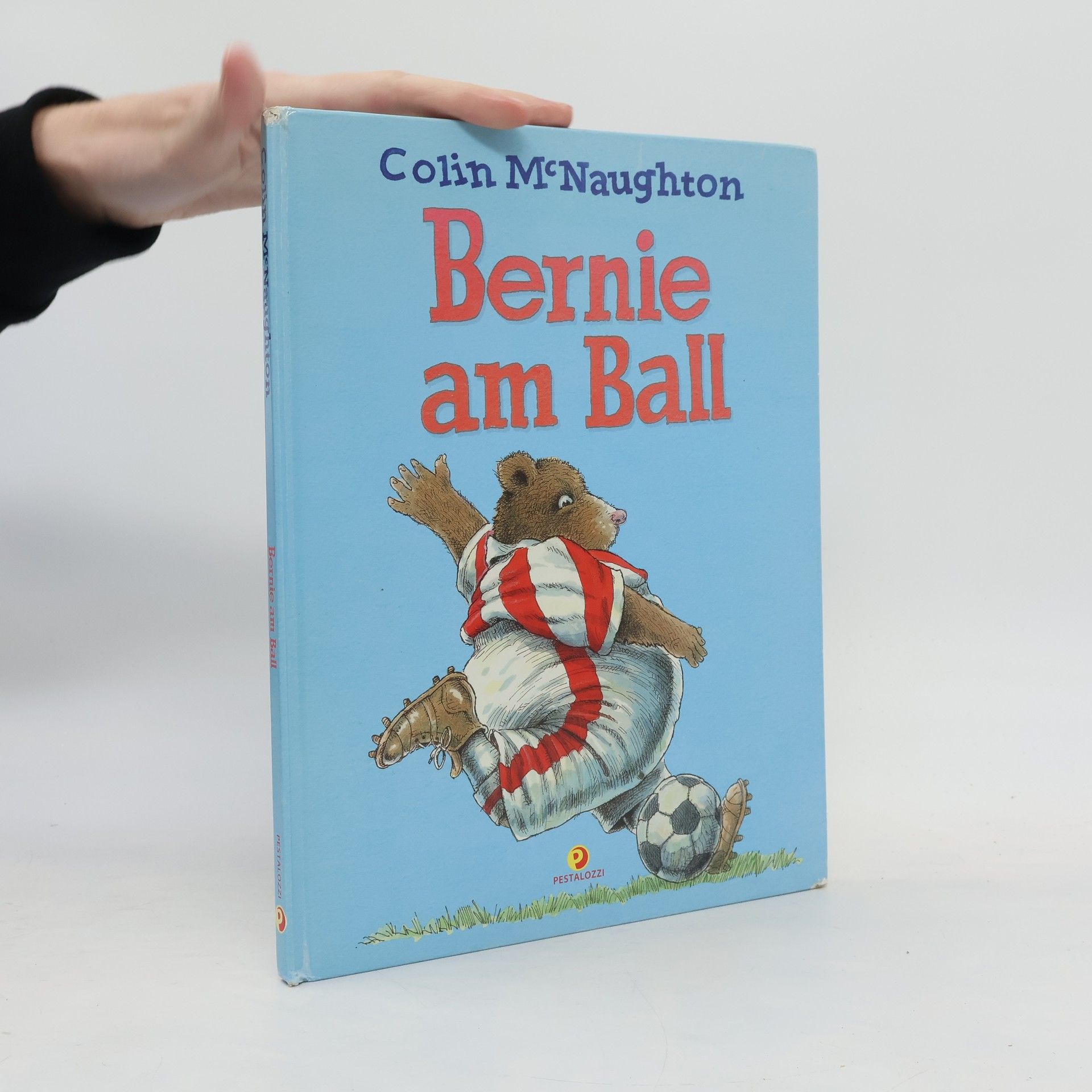 Colin McNaughton Bernie am Ball