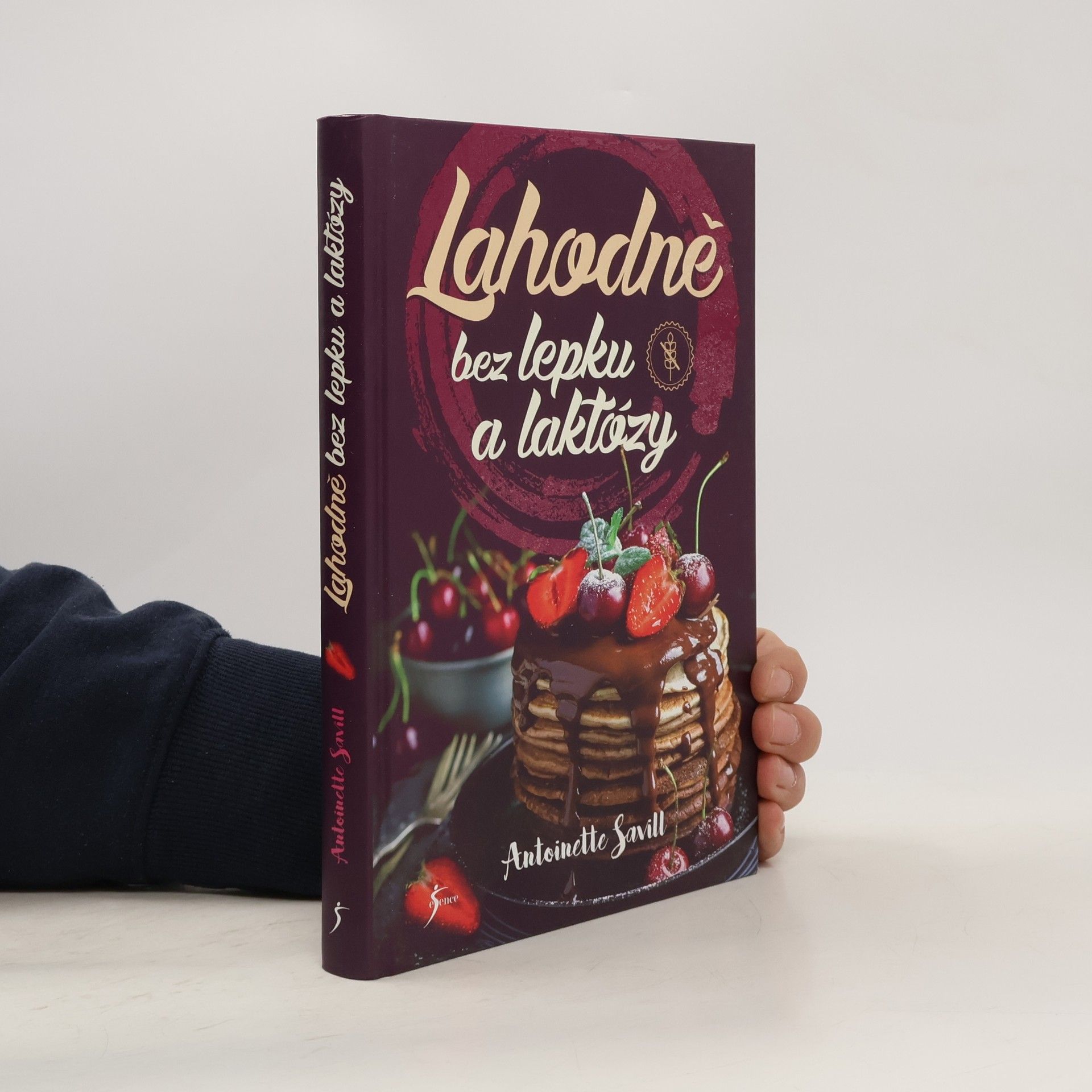 Antoinette Savill Lahodně bez lepku a laktózy