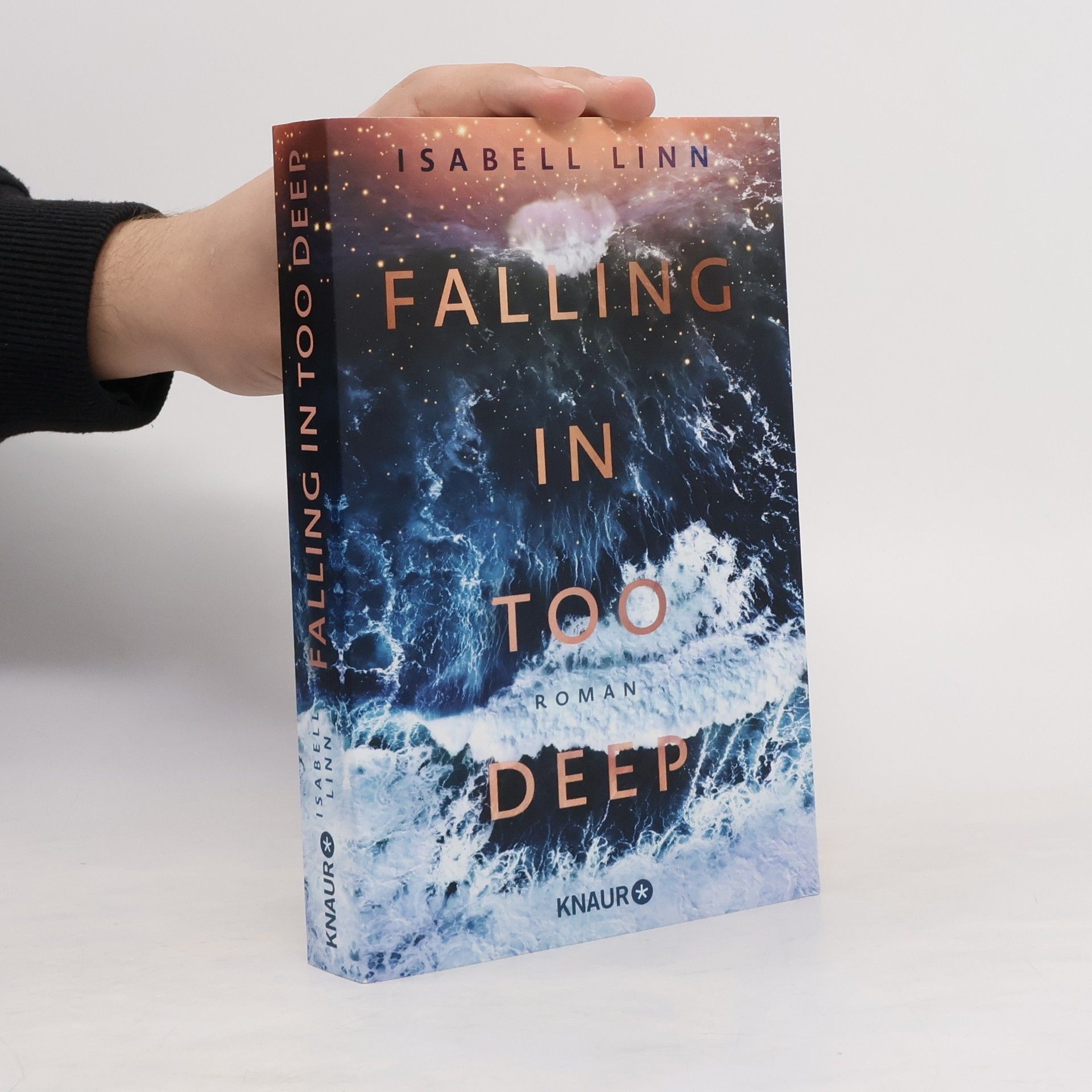 Isabell Linn Falling in too deep