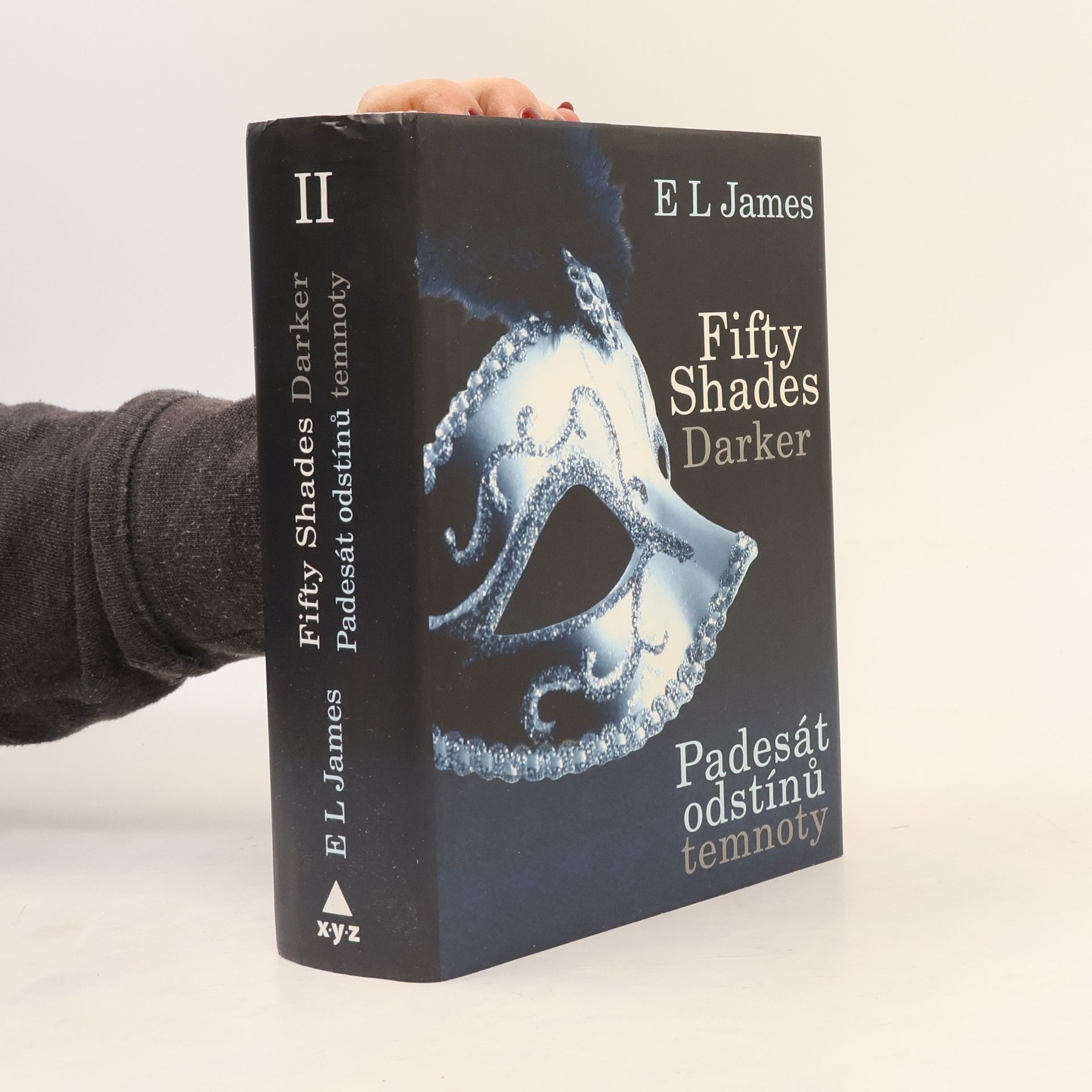 E L James Padesát odstínů temnoty