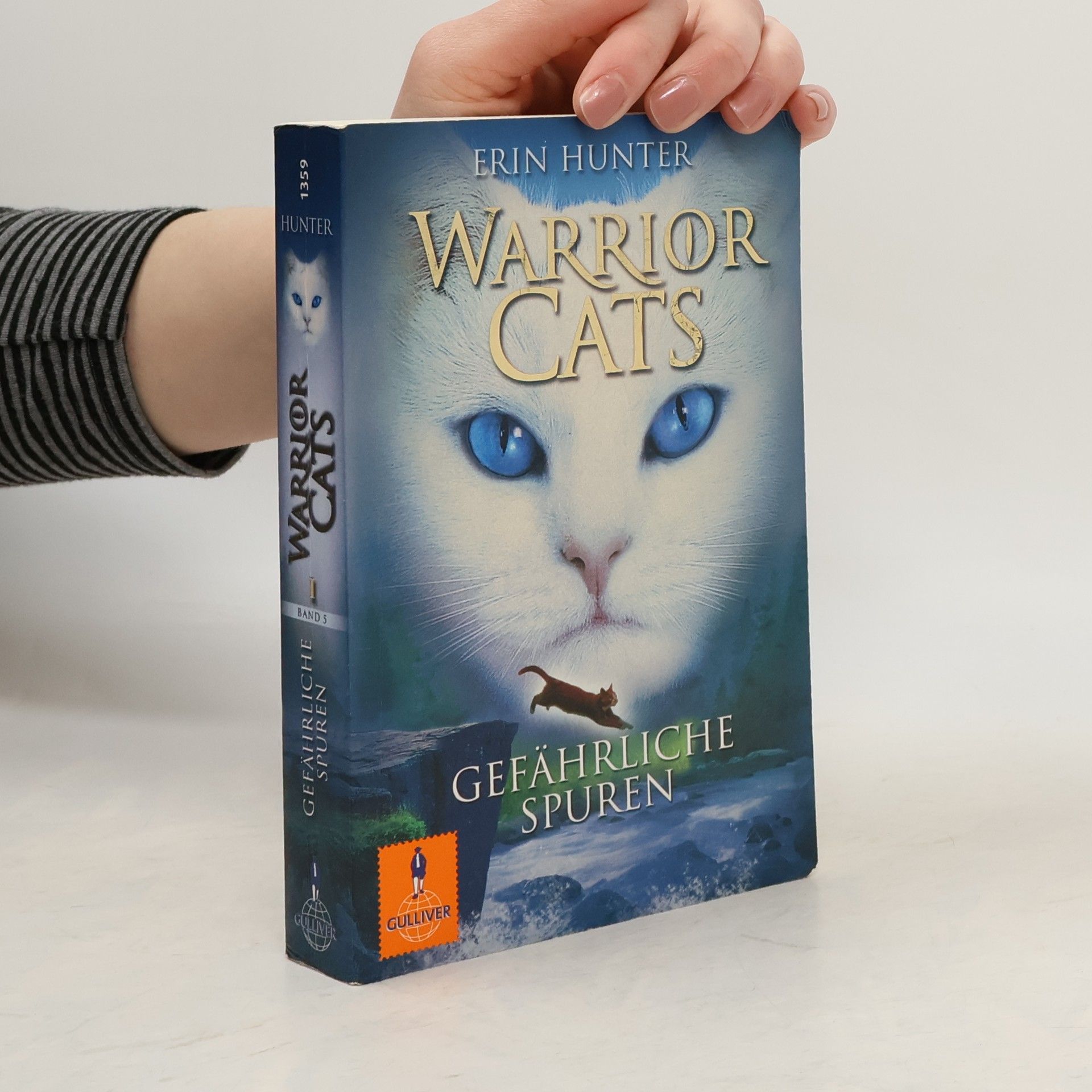 Erin Hunter Warrior Cats. Gefährliche Spuren