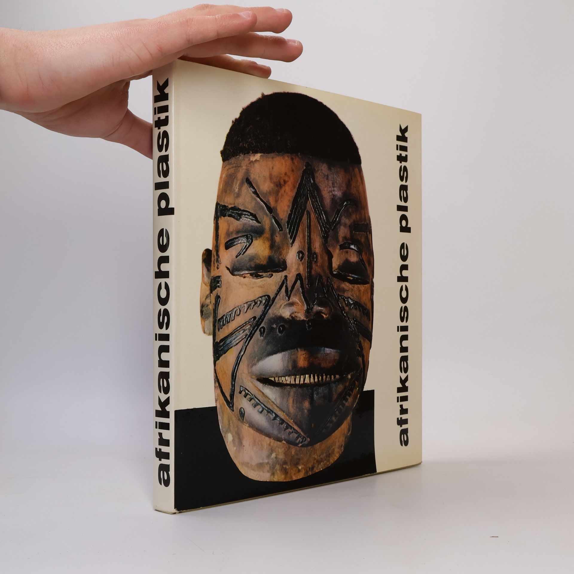 Ladislav Holý Afrikanische Plastik: das Kunstschaffen der ost- und südafrikanischen Stämme